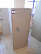 * Heavy Duty Steel Secure Single Door Cabinet 1520 x 610 x 470 Photographs are provided for