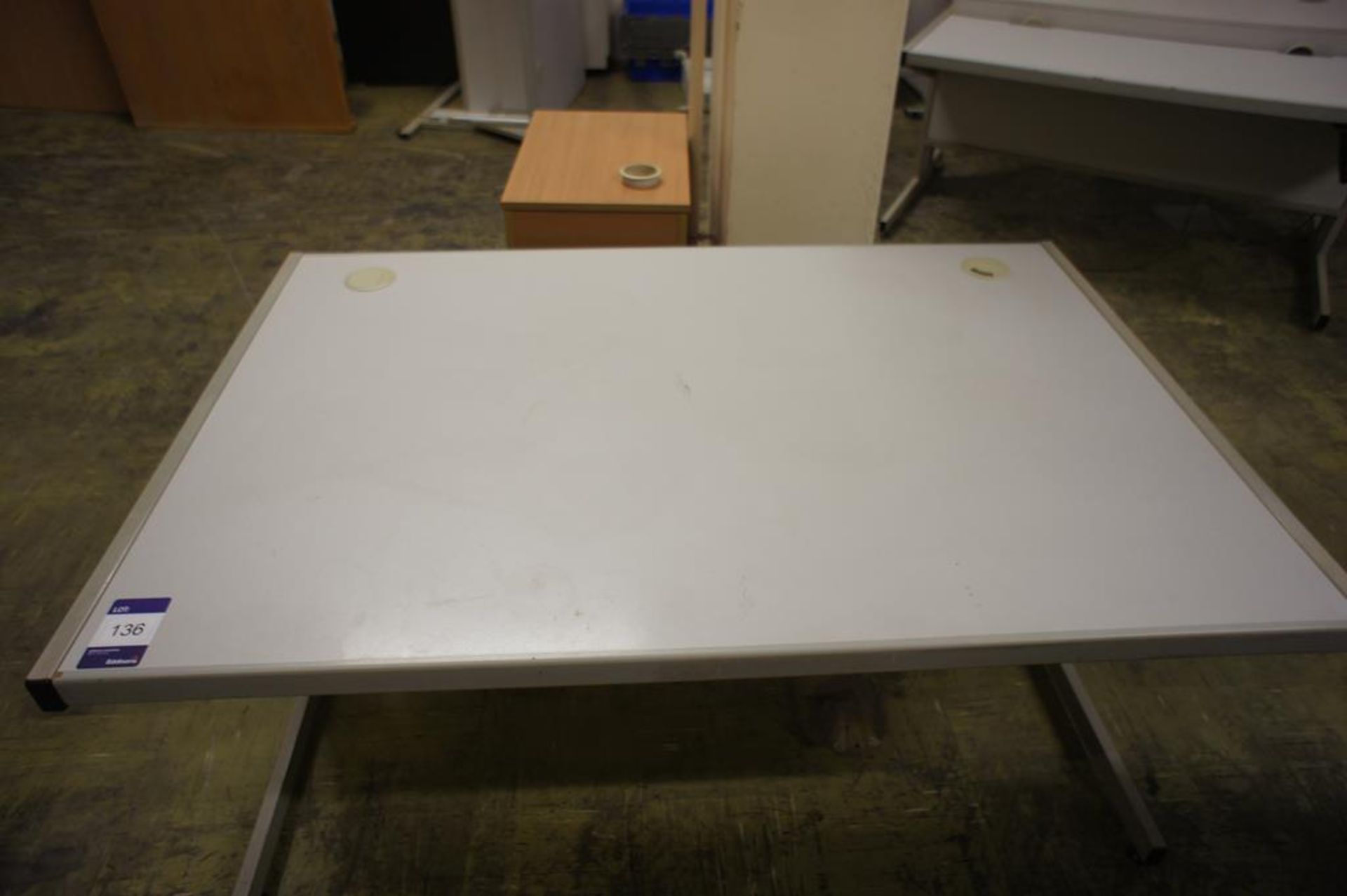 * 5 Data Desk Cantaliver Work Stations 1500x1000mm Photographs are provided for example purposes - Image 20 of 20