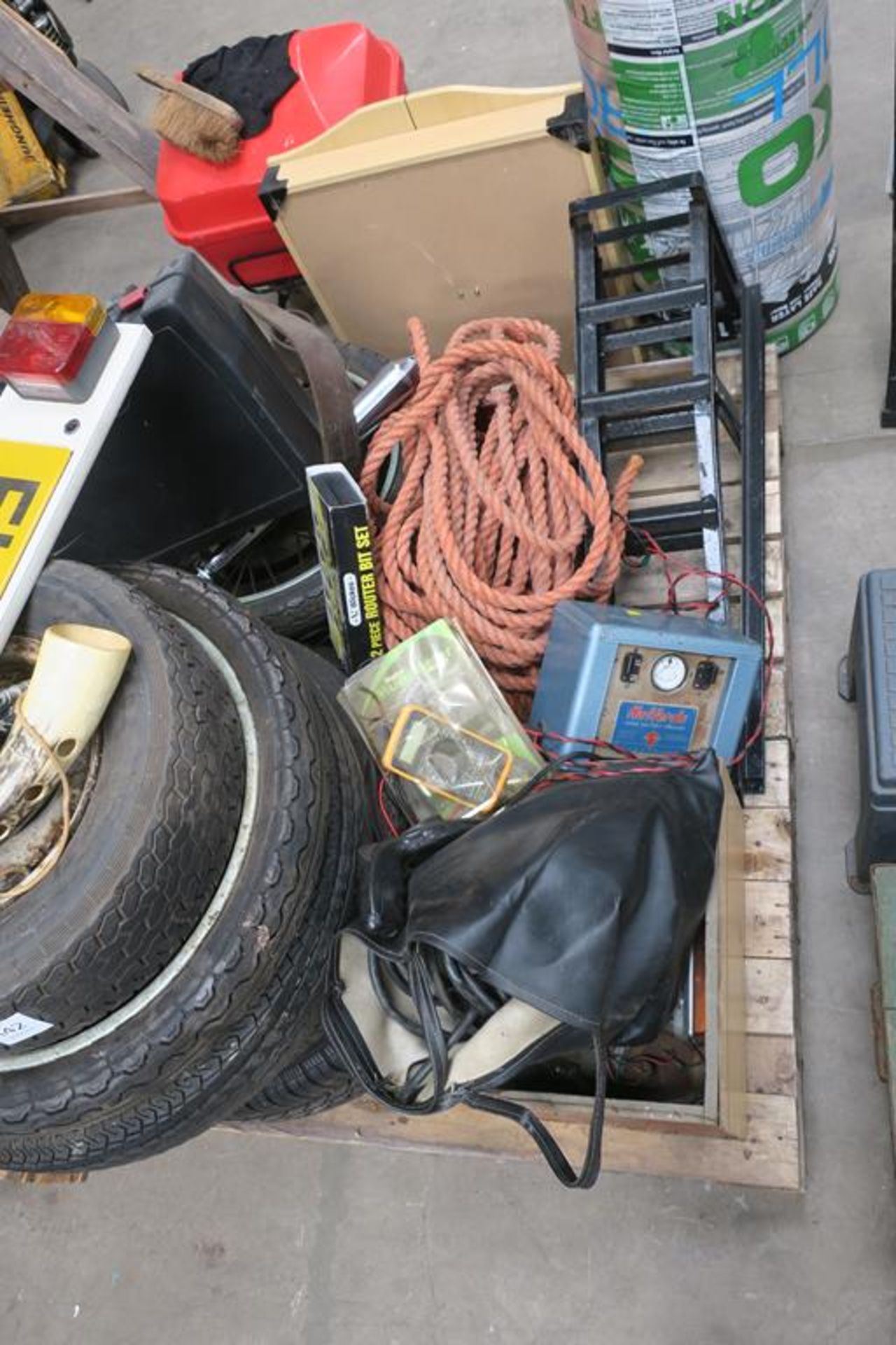 Various Tyres and Garage Equipment - Image 2 of 3