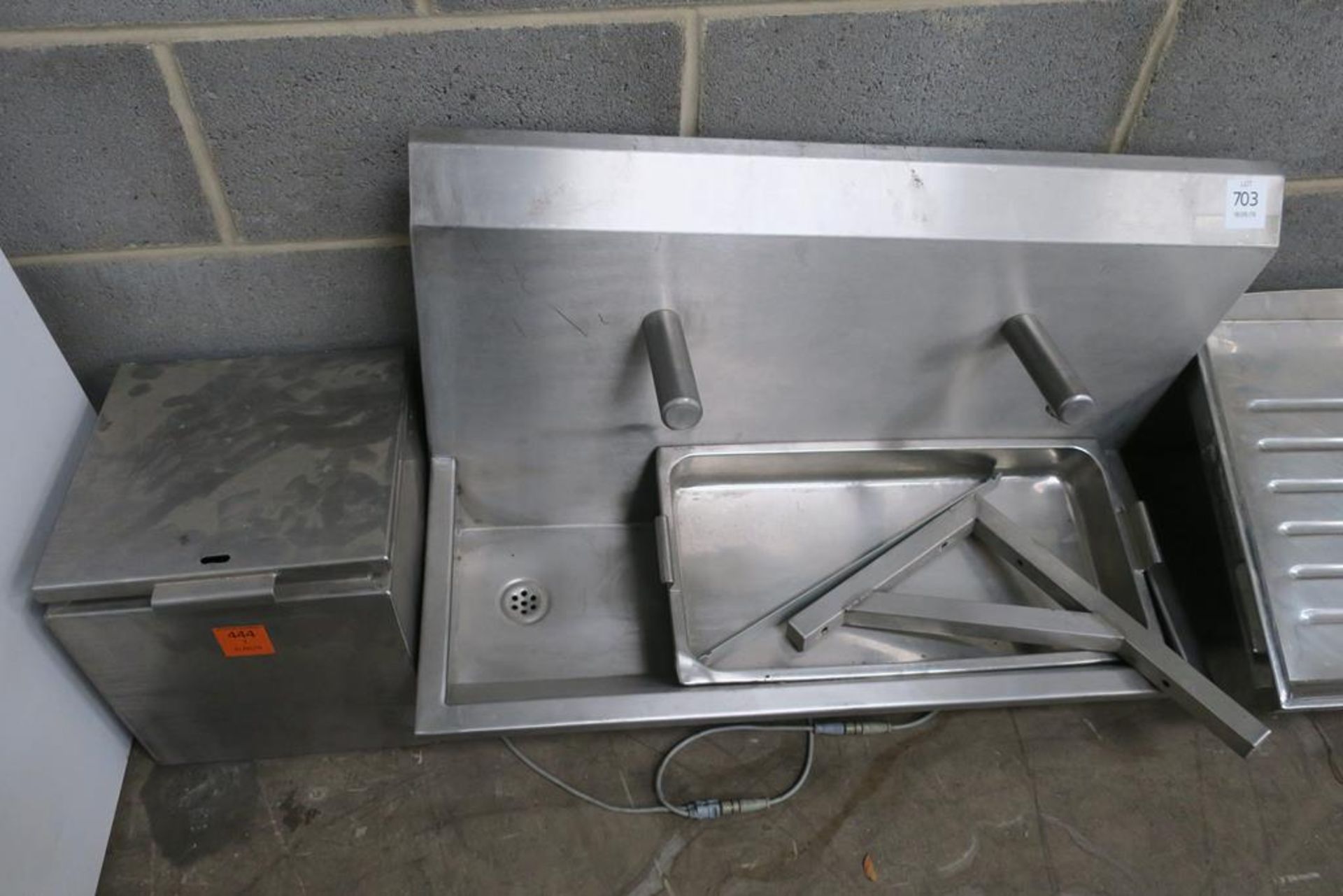 S/Steel Twin Sink Unit together with an Infrared S/Steel Twin Handwash Station - Image 2 of 3