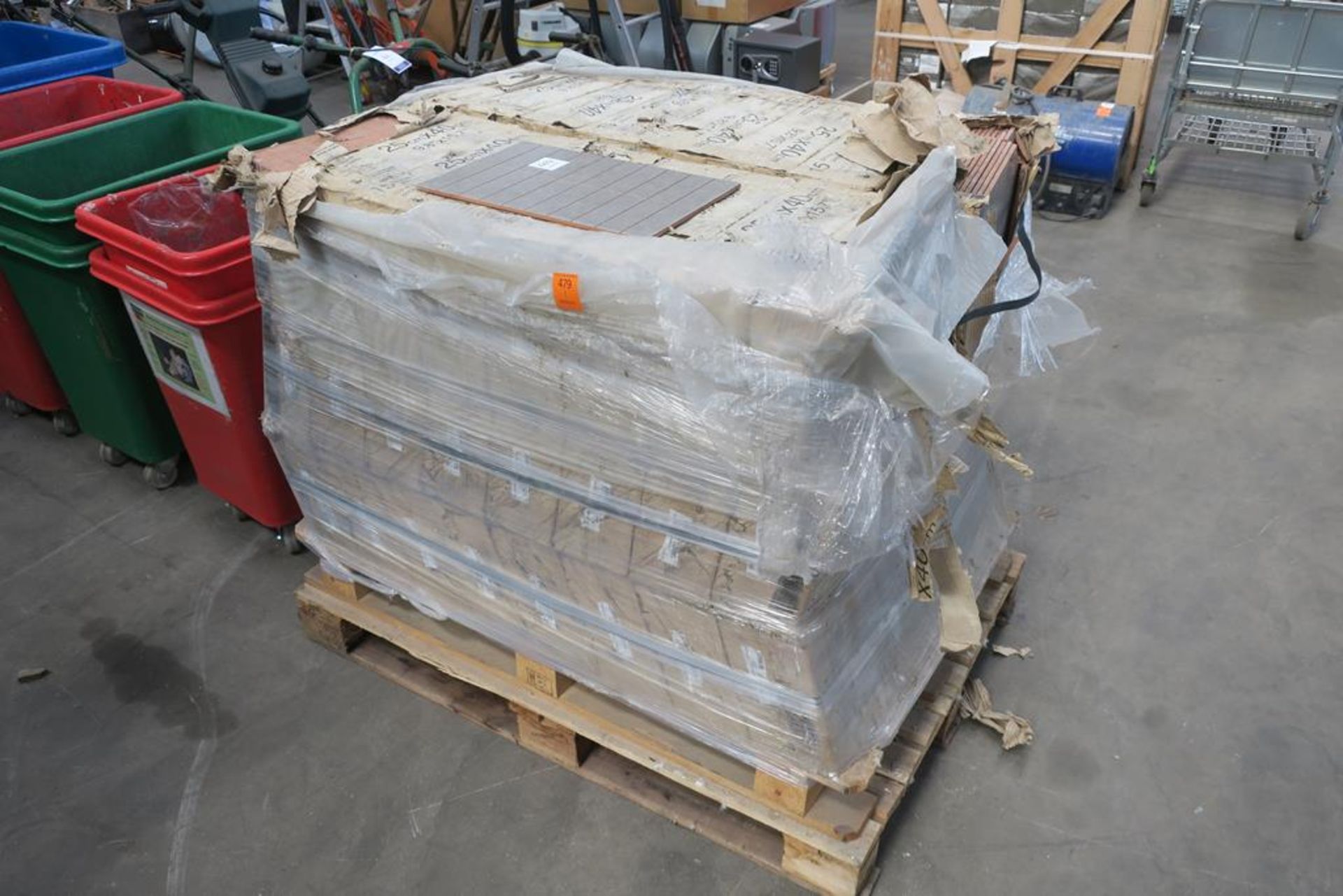 1 x Pallet of 45m2 Anthracite Boston Mosaic Tiles