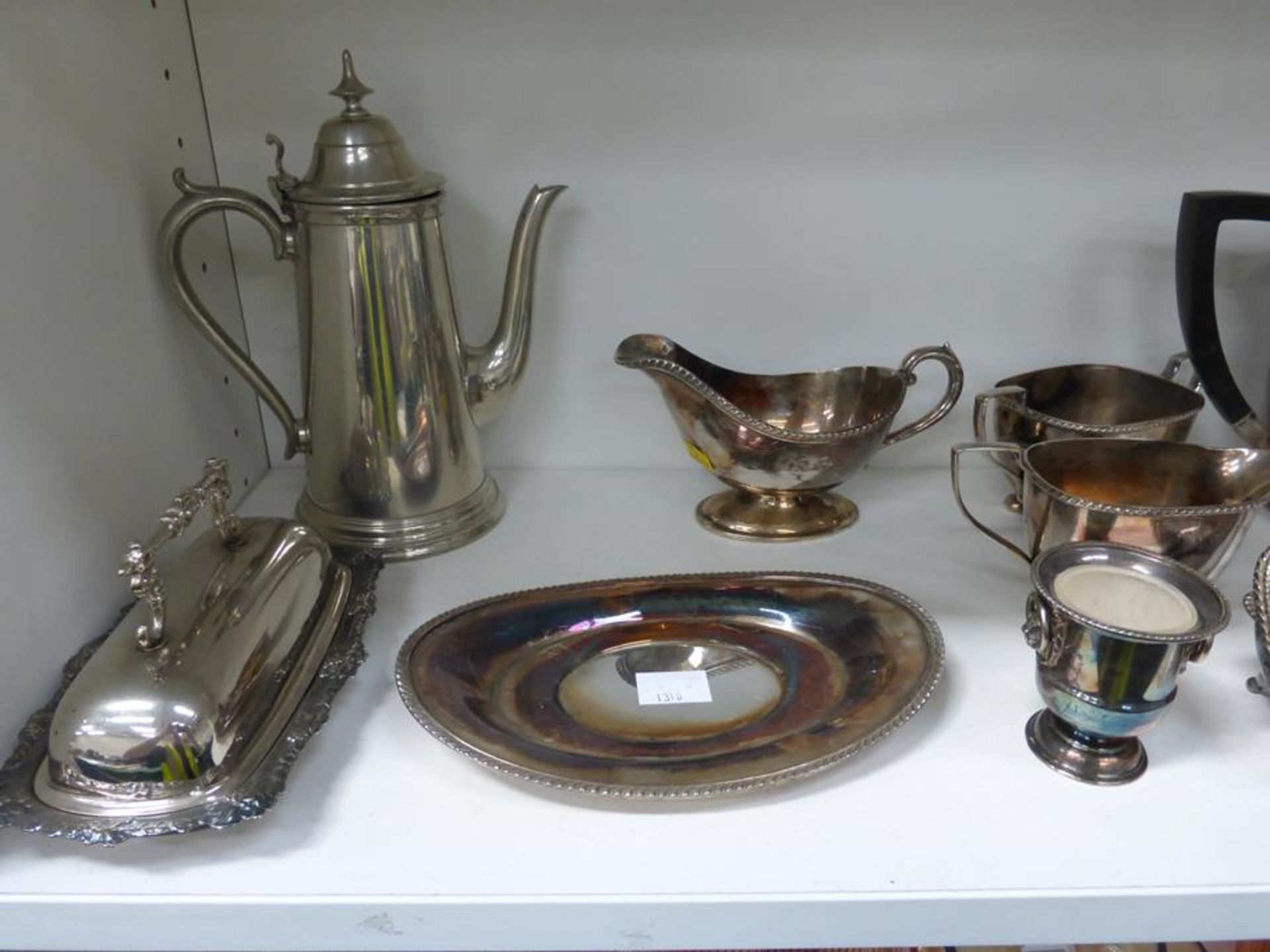 A Selection of Metalware to include an Oneida Silver Plated Dish etc (est £20-£40) - Image 2 of 5