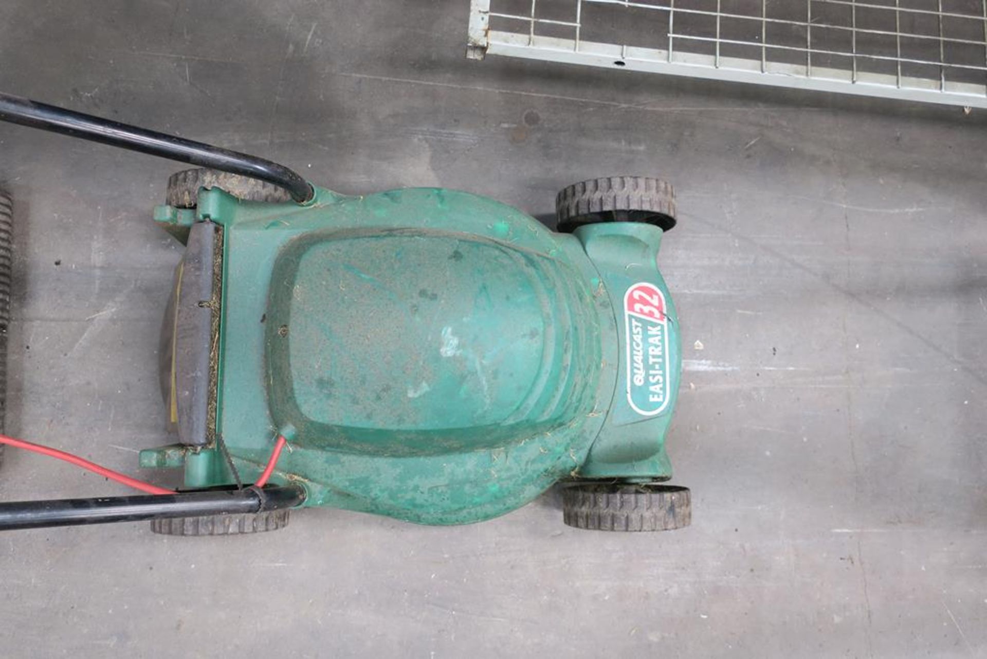A Trade In Qualcast Electric Easi-Track 32 Lawnmower - Image 2 of 2