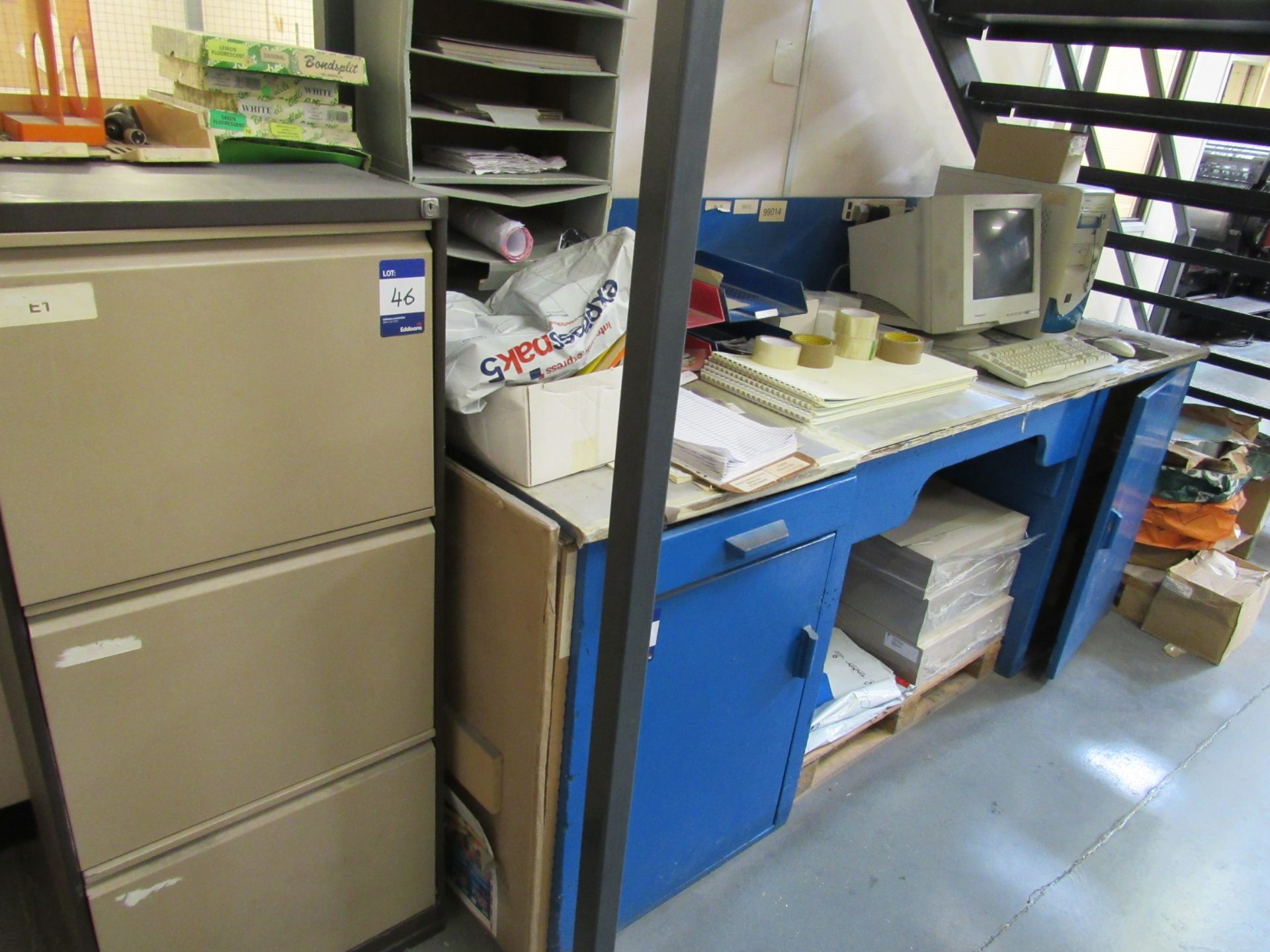 Timber Workbench and 3 Drawer Filing Cabinet - Image 2 of 3