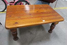 A Modern Pine Rectangular Coffee Table (89cm) (est