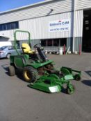 A John Deere 1565 Series 2 4WD Front Cut Ride On M