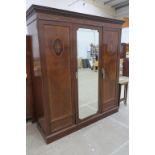 This is a Timed Online Auction on Bidspotter.co.uk, Click here to bid. A Large Edwardian Mahogany