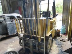 A Cat V400 Type D Diesel Forklift