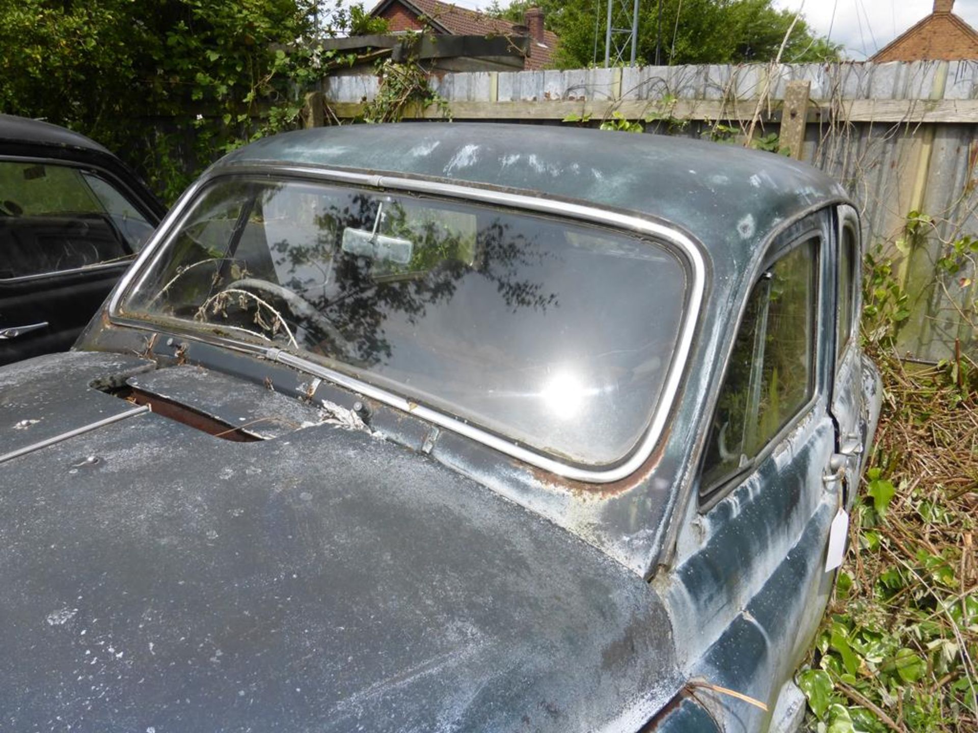 A Rover P4 (in need of restoration) - Image 5 of 8