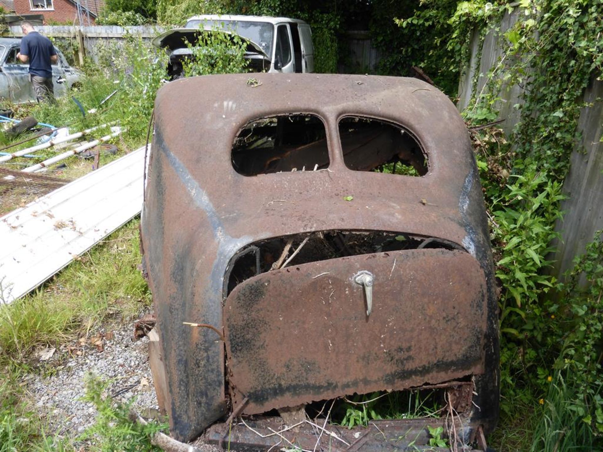 An Austin 16 (good for spares) - Image 4 of 6