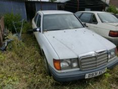 A Mercedes 200E (needs work or good for spares)