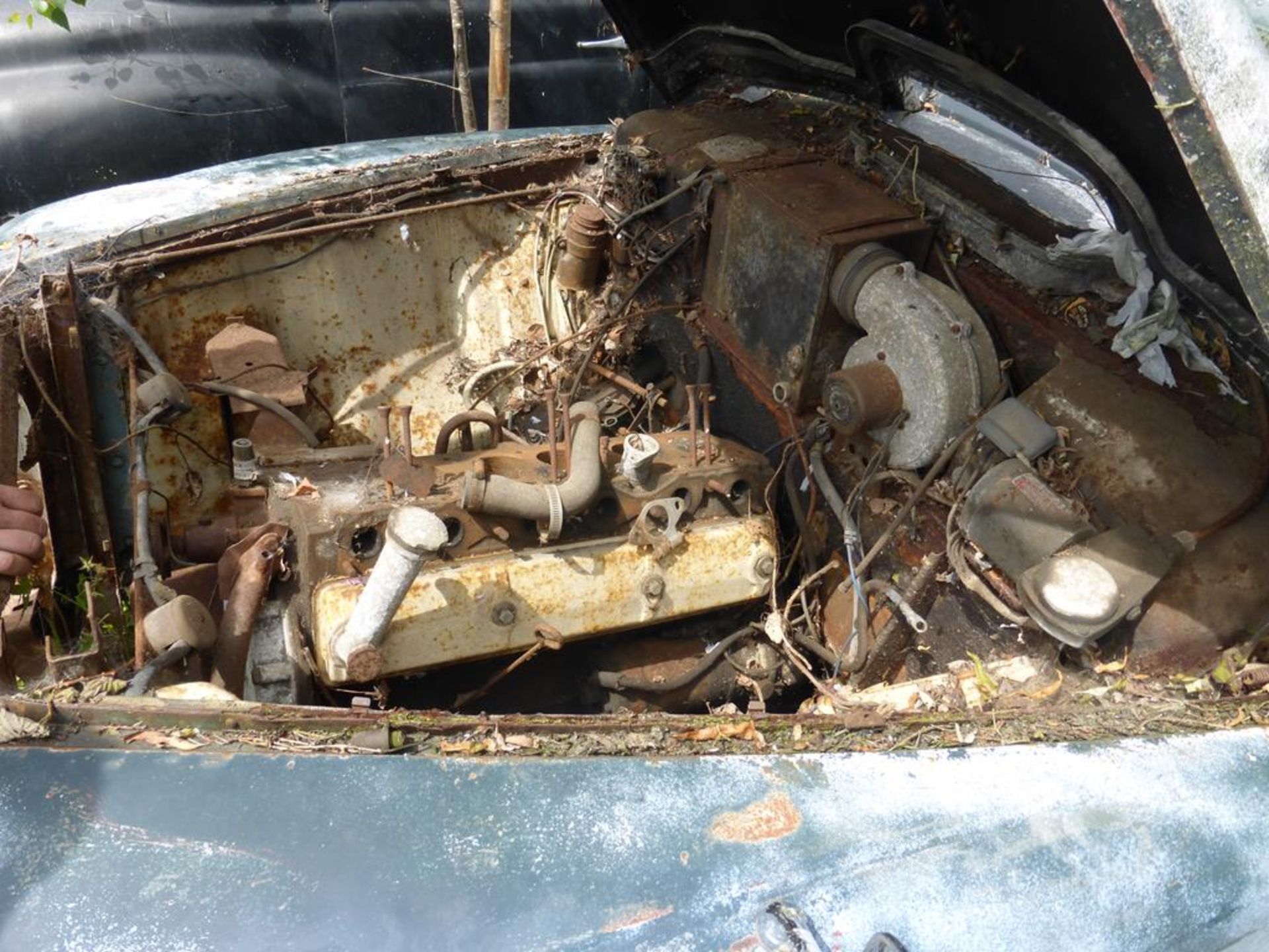 A Rover P4 (in need of restoration) - Image 4 of 8