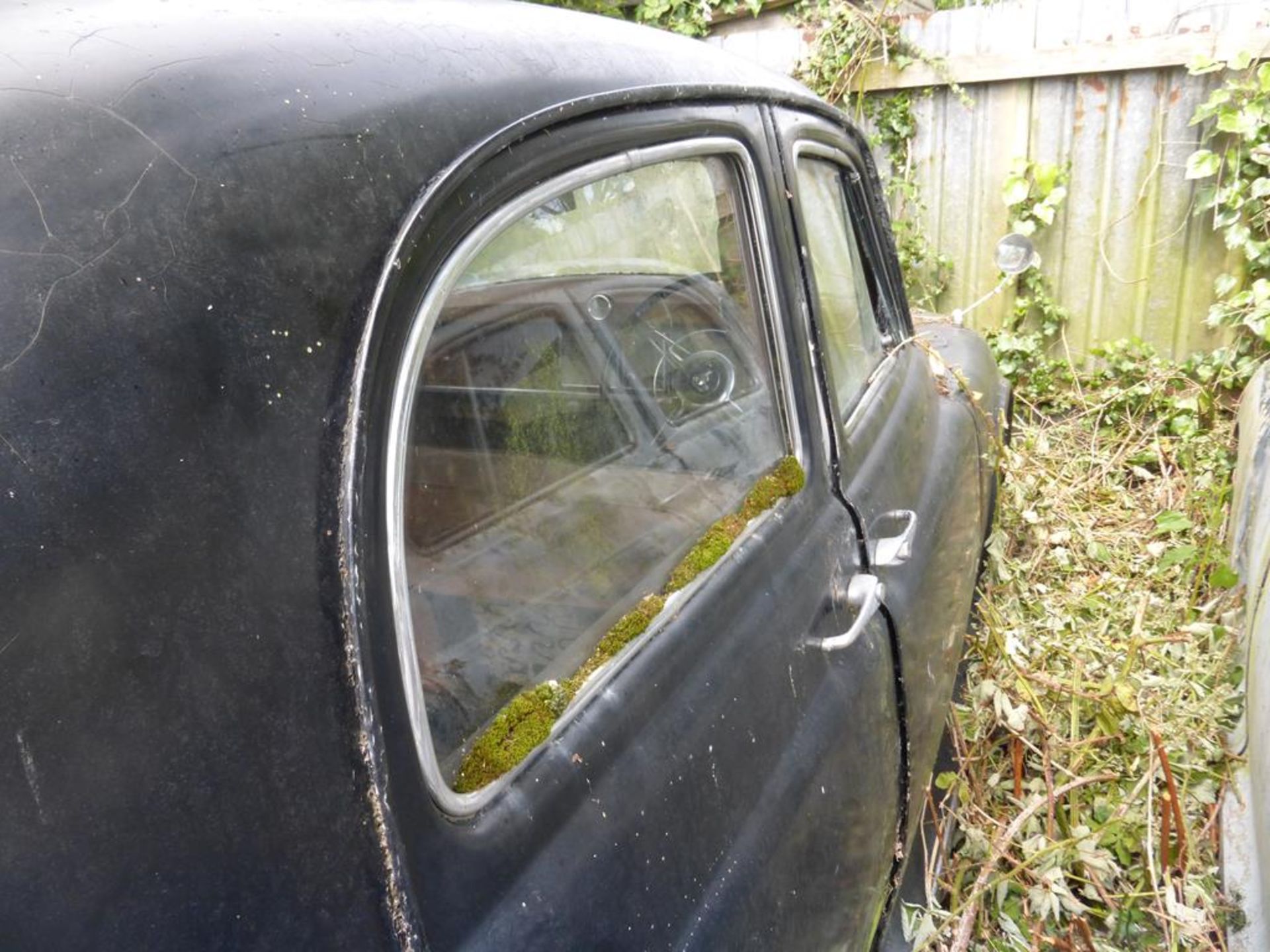 A Rover P4 (in need of restoration) - Image 13 of 15