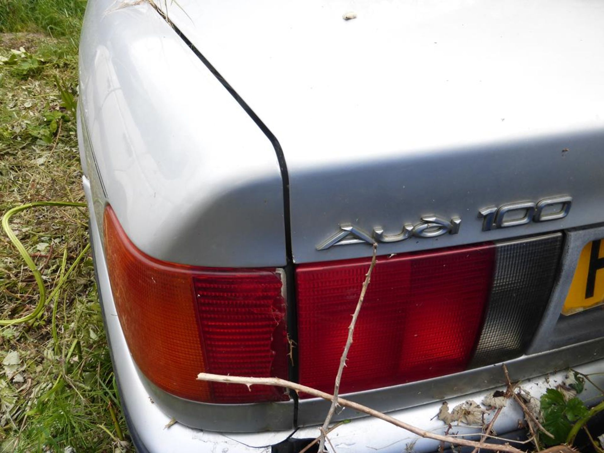 An Audi 100 2.8 Automatic (needs work or good for spares) - Image 2 of 10