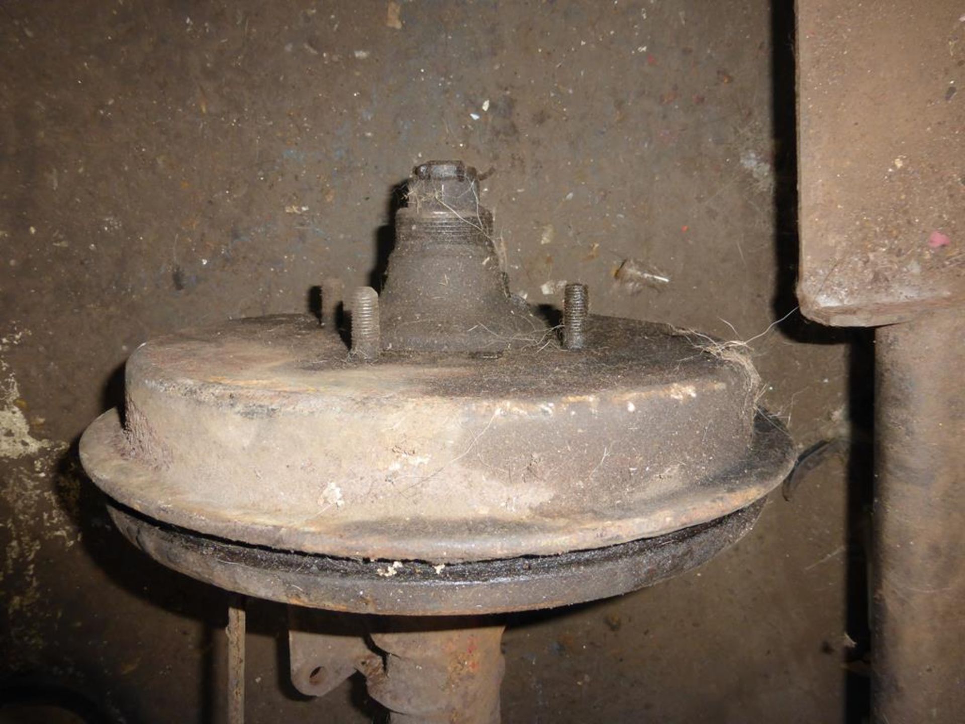 An Austin 16 Rear Axle - Image 4 of 8