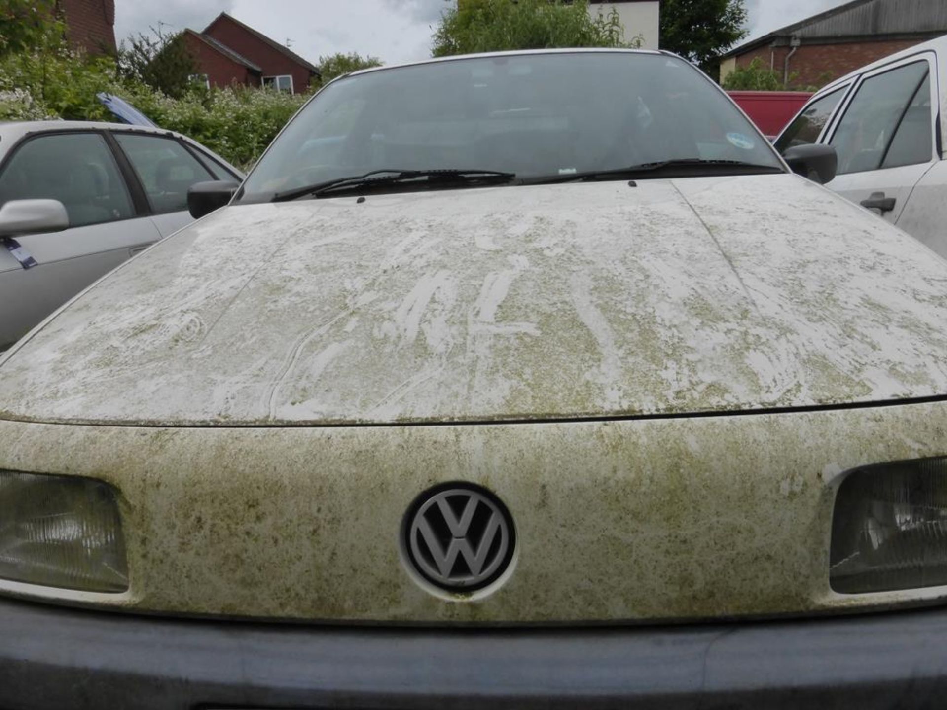 A VW Passat CL Automatic (needs work or good for spares) - Image 4 of 9