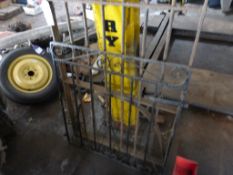 2 x Metal Gates