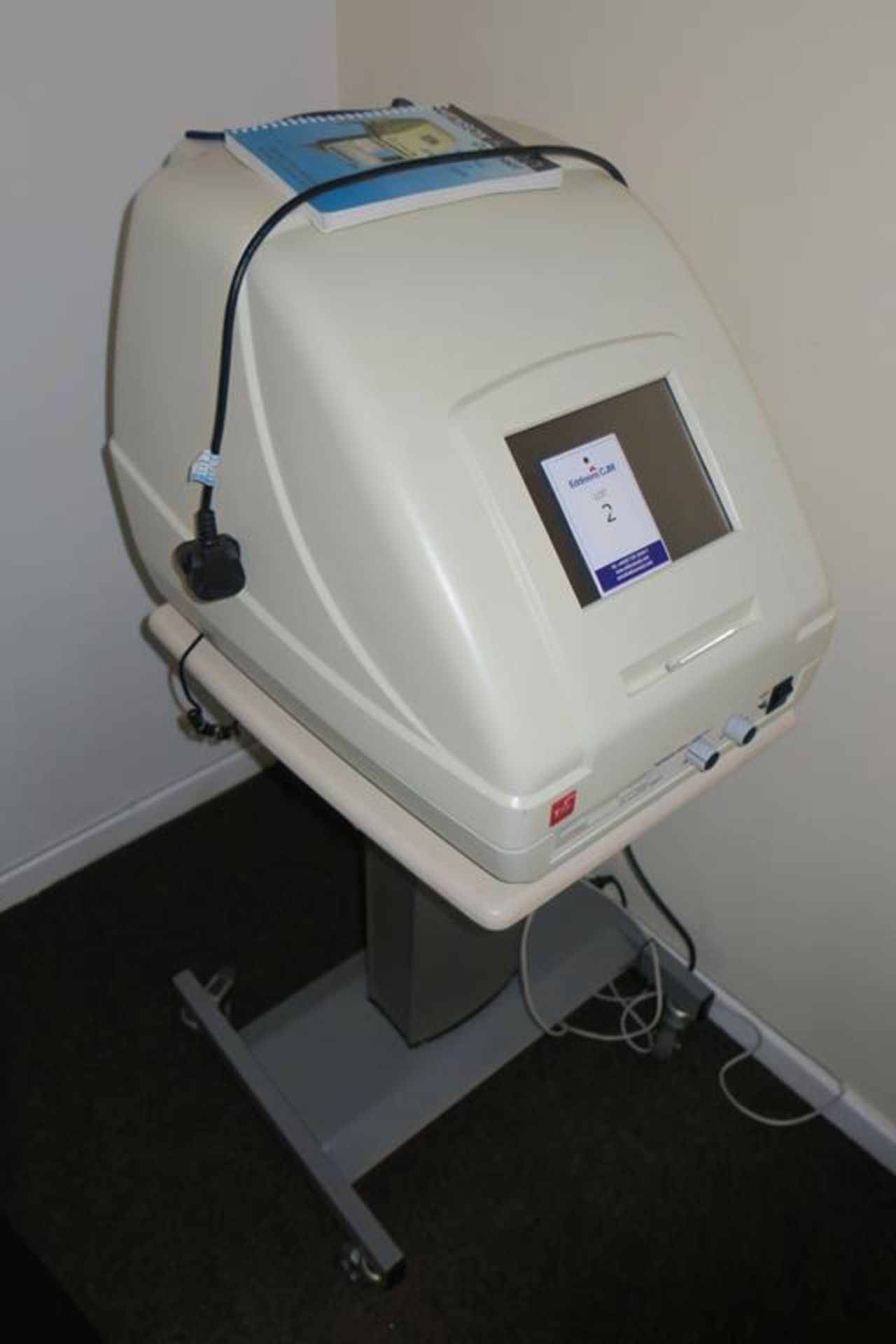 Henson 6000 Compact Visual Field Analyser Screener - Image 2 of 5