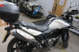 Suzuki DL 650 AL2 comes with 1 Key