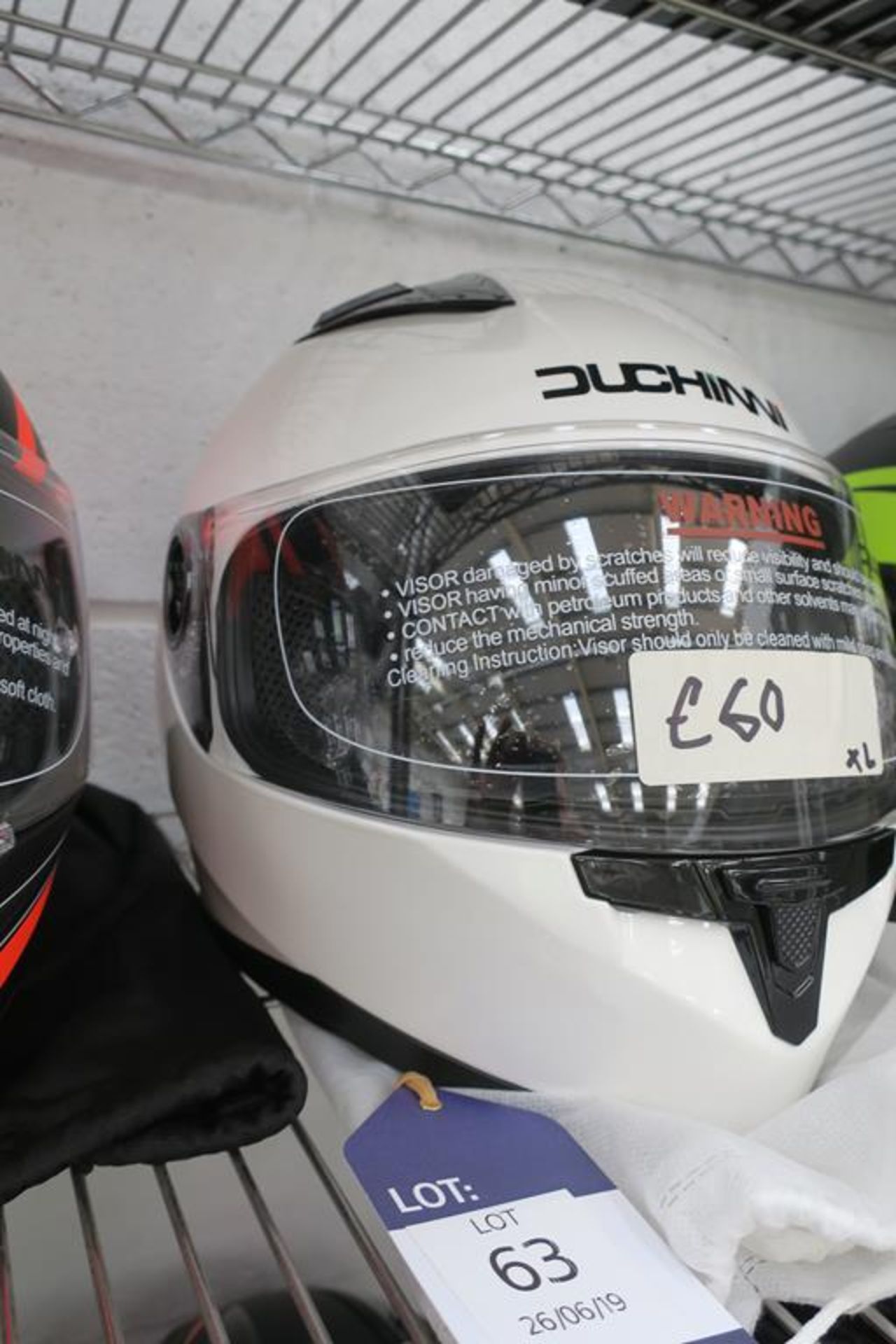 Duchinni YH-FF968 Size XL Helmet comes with HJC Helmet Bag - Image 2 of 3