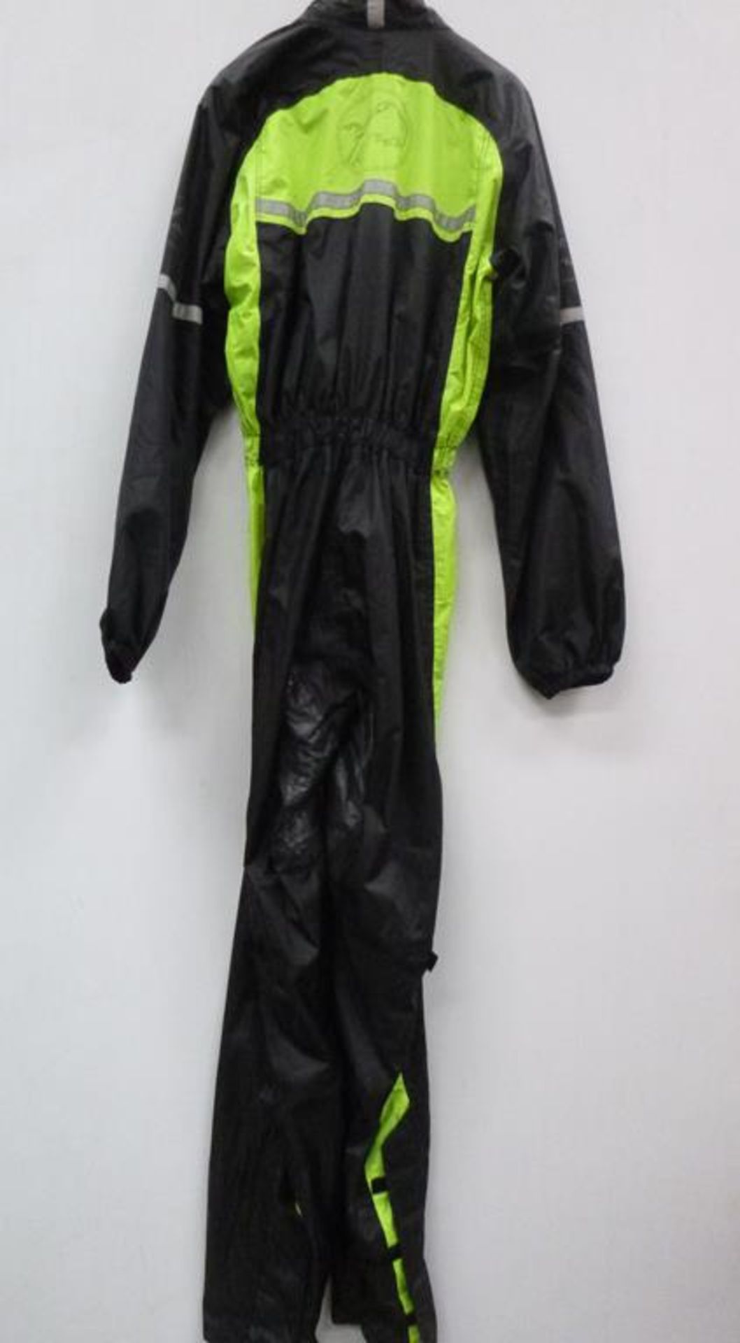 2 x Buffalo Motorcycle Rainsuits Sizes: L and 2XL, Weise Motorcycle rainsuit Size XS - Image 2 of 9