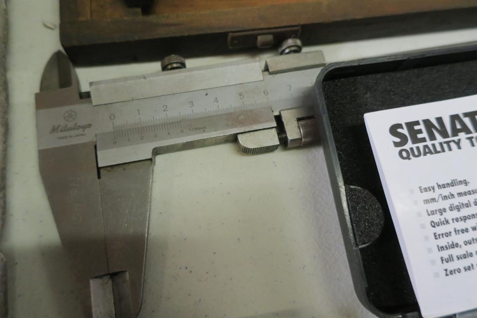 Assorted Vernier Calipers to include:- a Mitutoyo 24", Mitutoyo 12" Vertical, etc. - Image 6 of 6