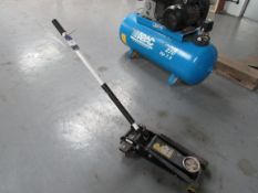 Omega 3.2Ton Hydraulic Service Jack (Located at Unit 11)