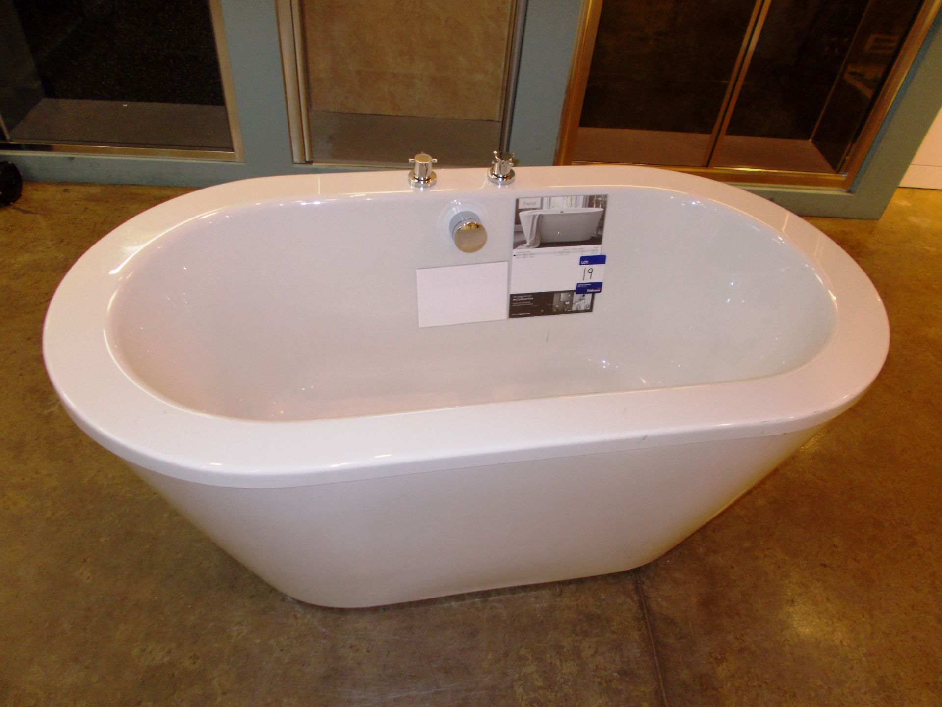Trend 1500 freestanding bath, with 104 litre capacity. RRP £635