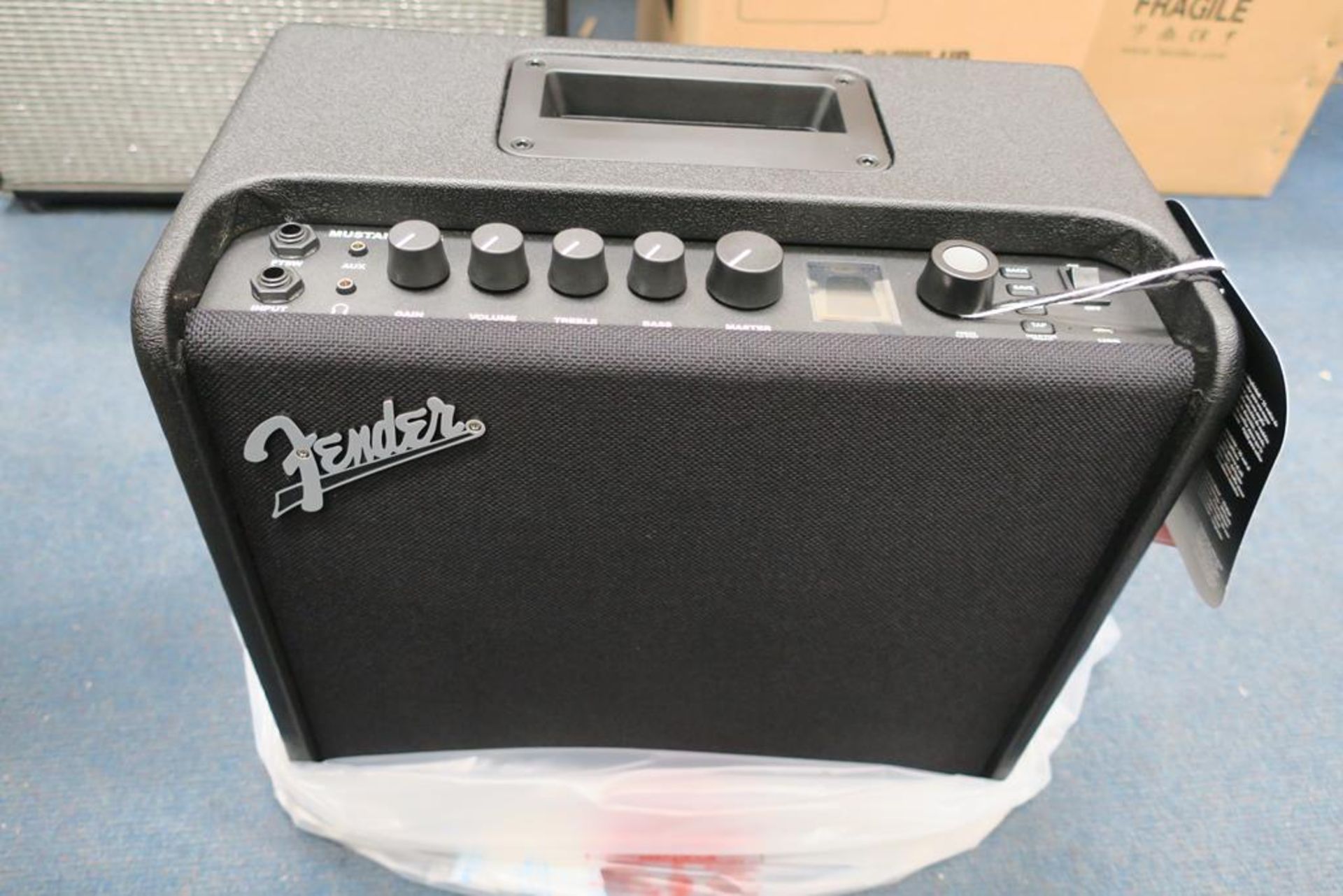 Fender Mustang LT25 200w Guitar Combo Amplifier - Image 2 of 3