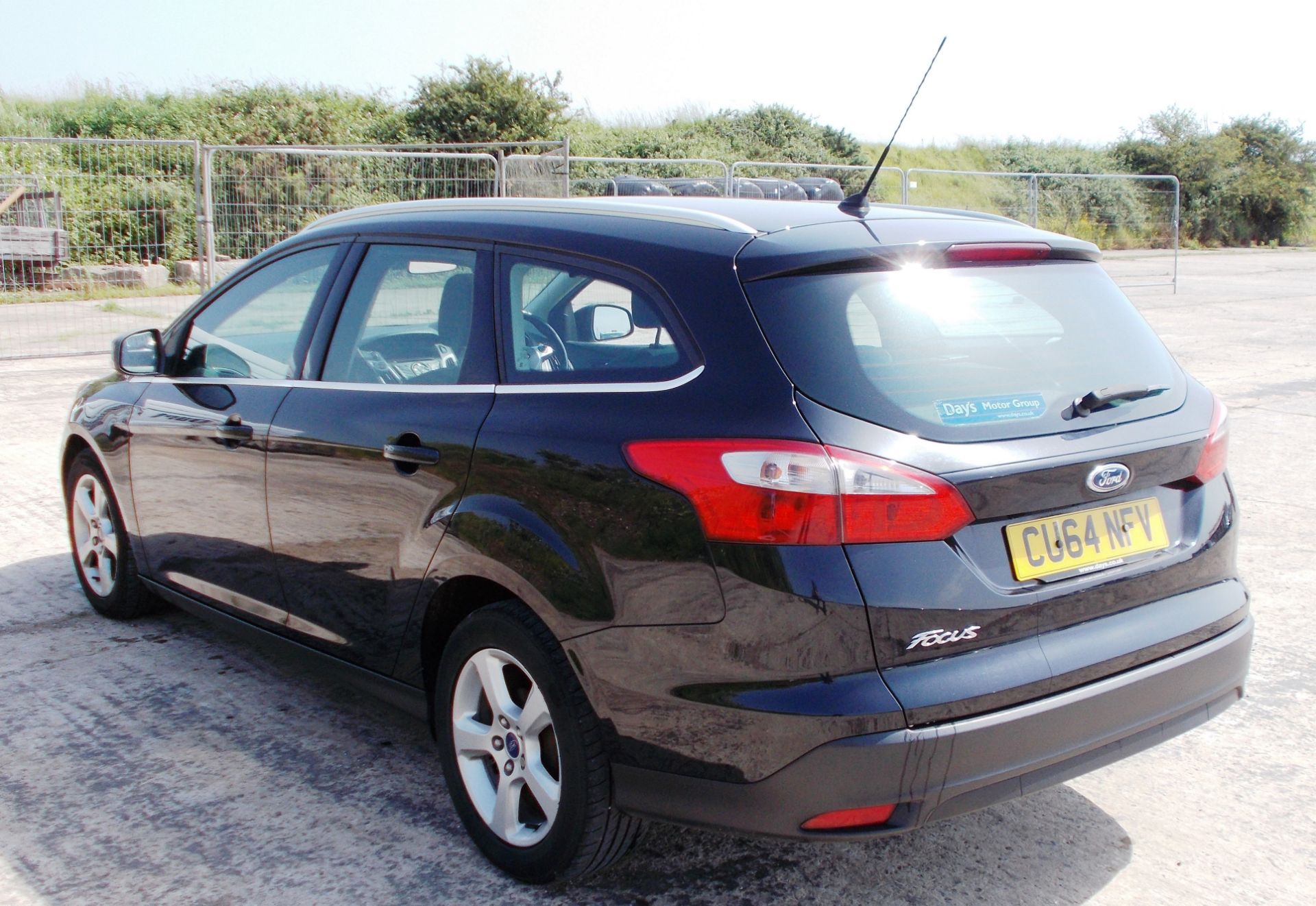 Ford Focus Zetec Navigator 1.6TDCI Estate, registration CU64 NFV, date of registration 24 December - Image 3 of 15