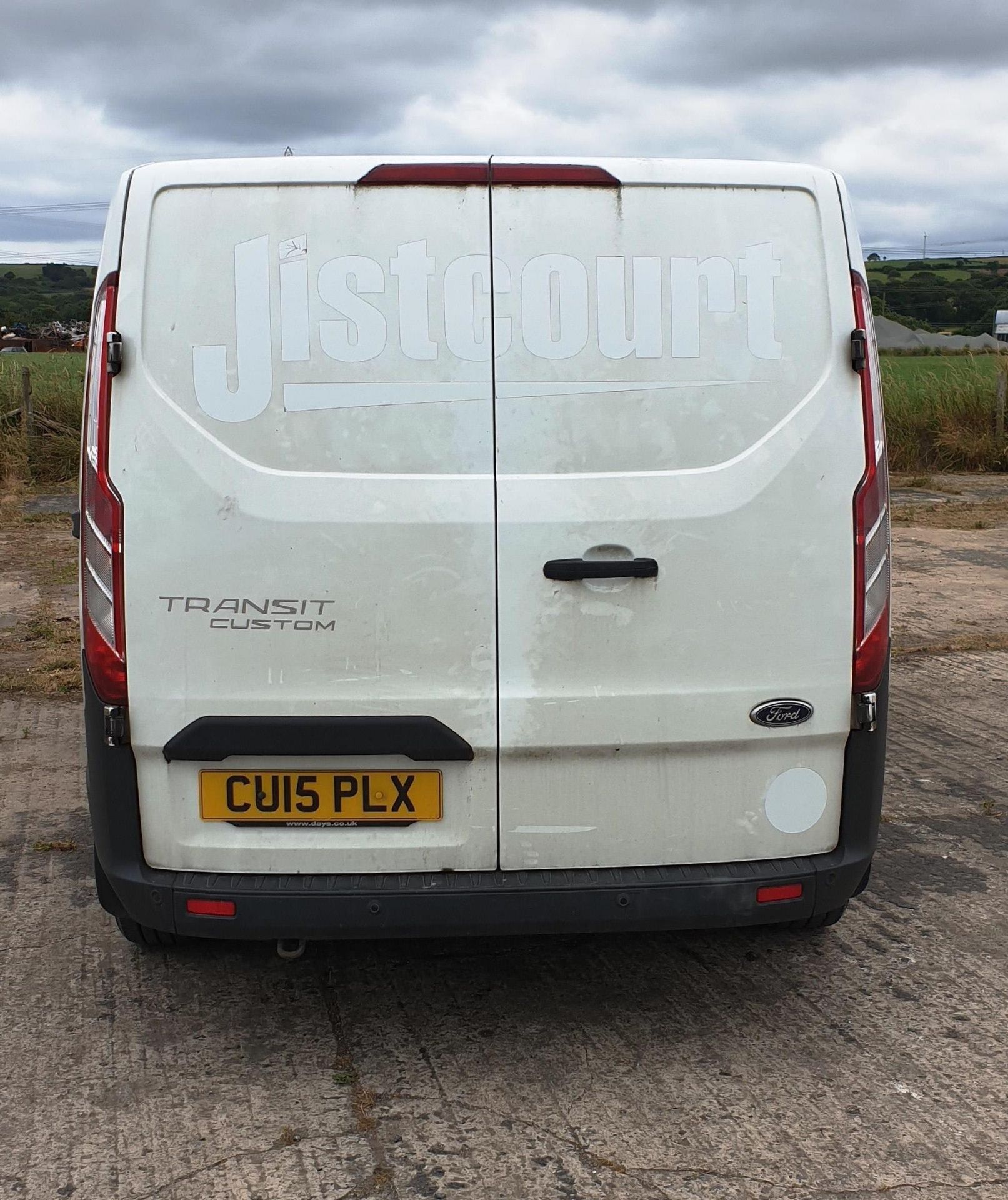Ford Transit Custom 290 2.2 TDCi 100ps Low Roof Tr - Image 5 of 8