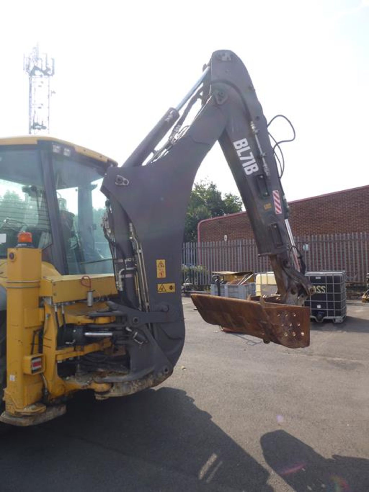 2012 Volvo BL71B Backhoe Loader - Image 9 of 24