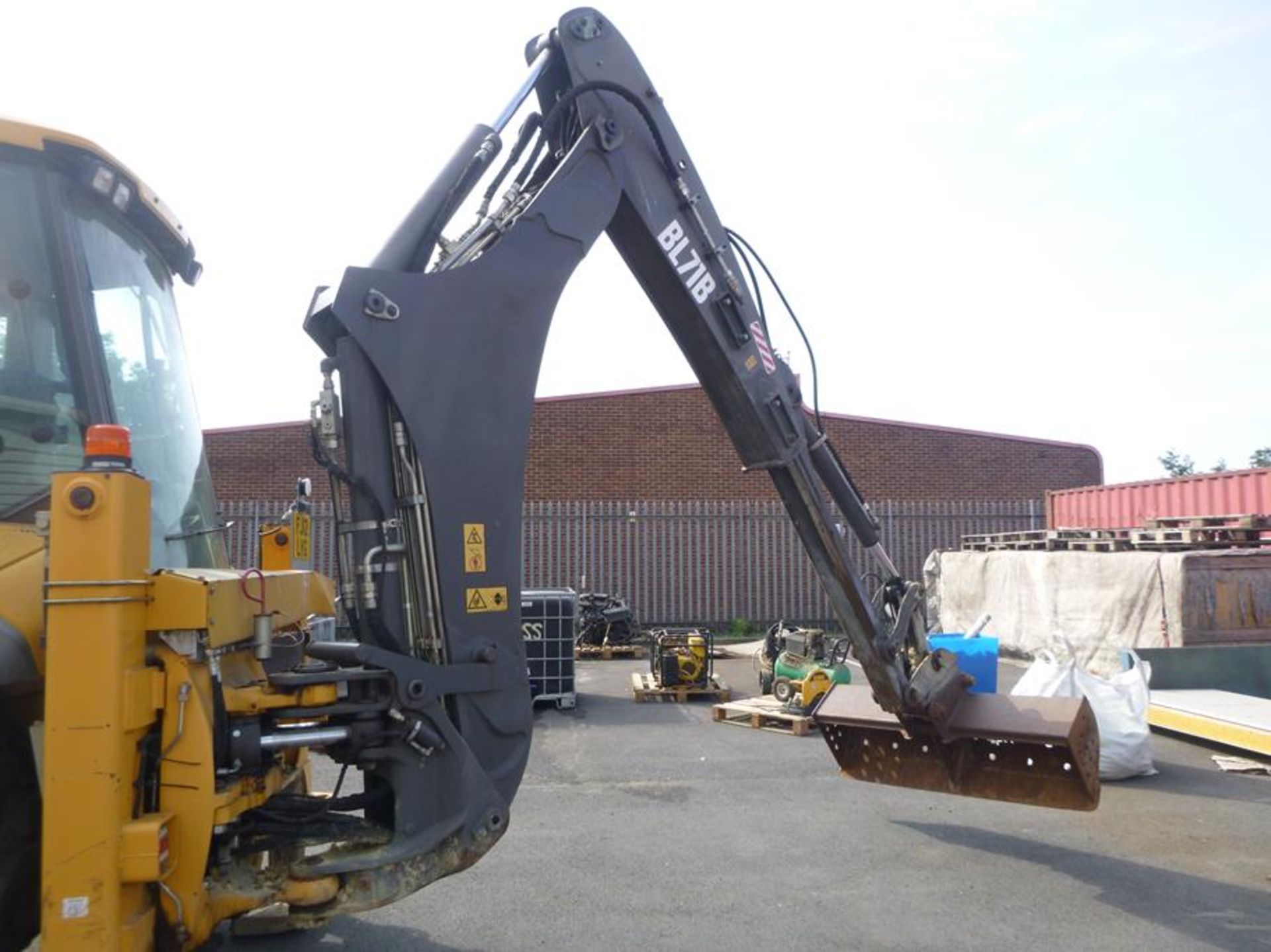 2012 Volvo BL71B Backhoe Loader - Image 18 of 24