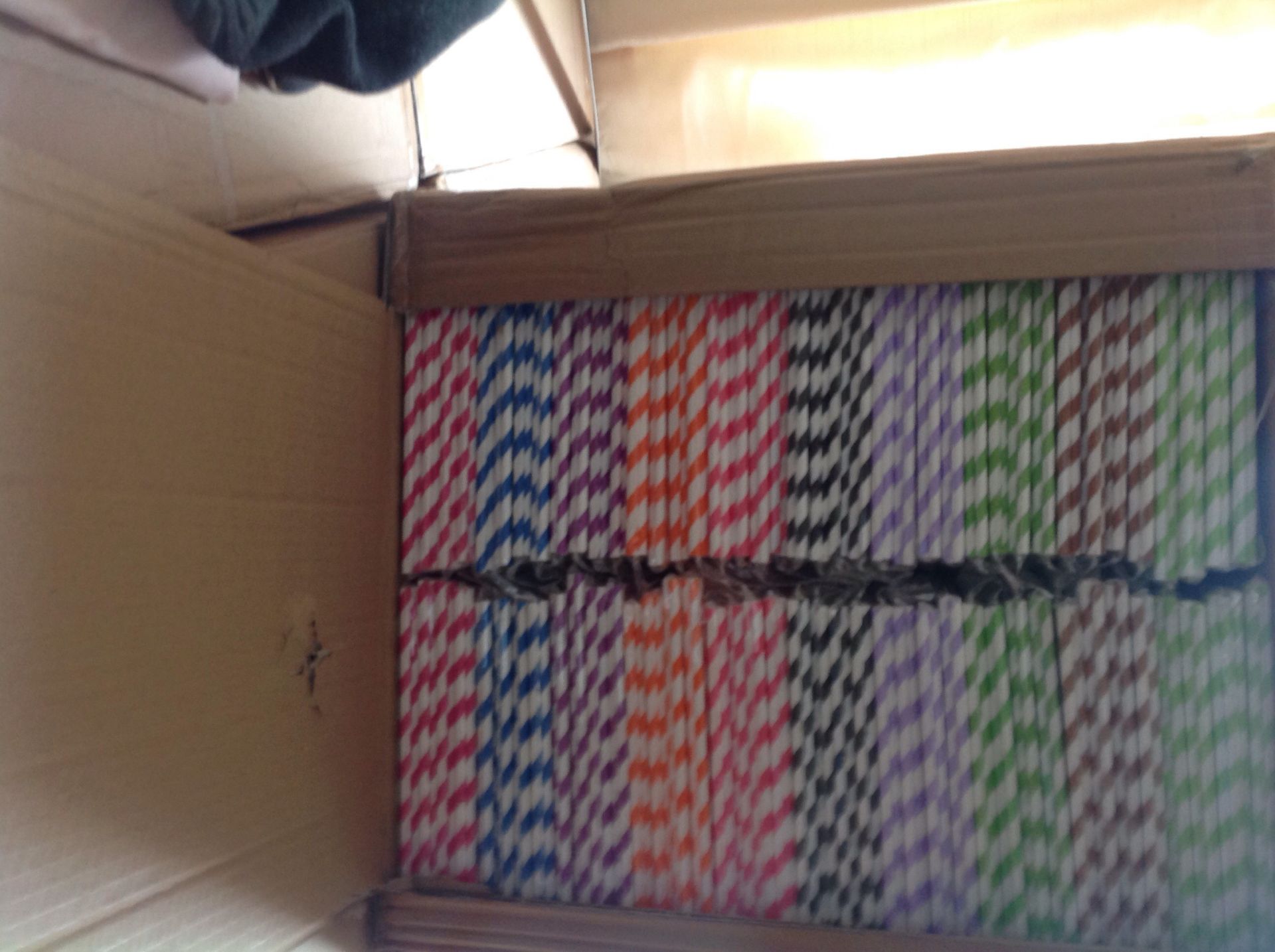 100,000 Multi-Coloured Paper Straws. - Image 3 of 6