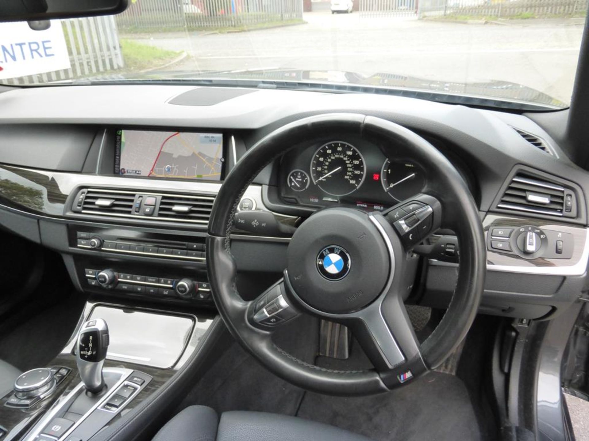 2016 BMW 530D M Sport Estate - Image 18 of 19