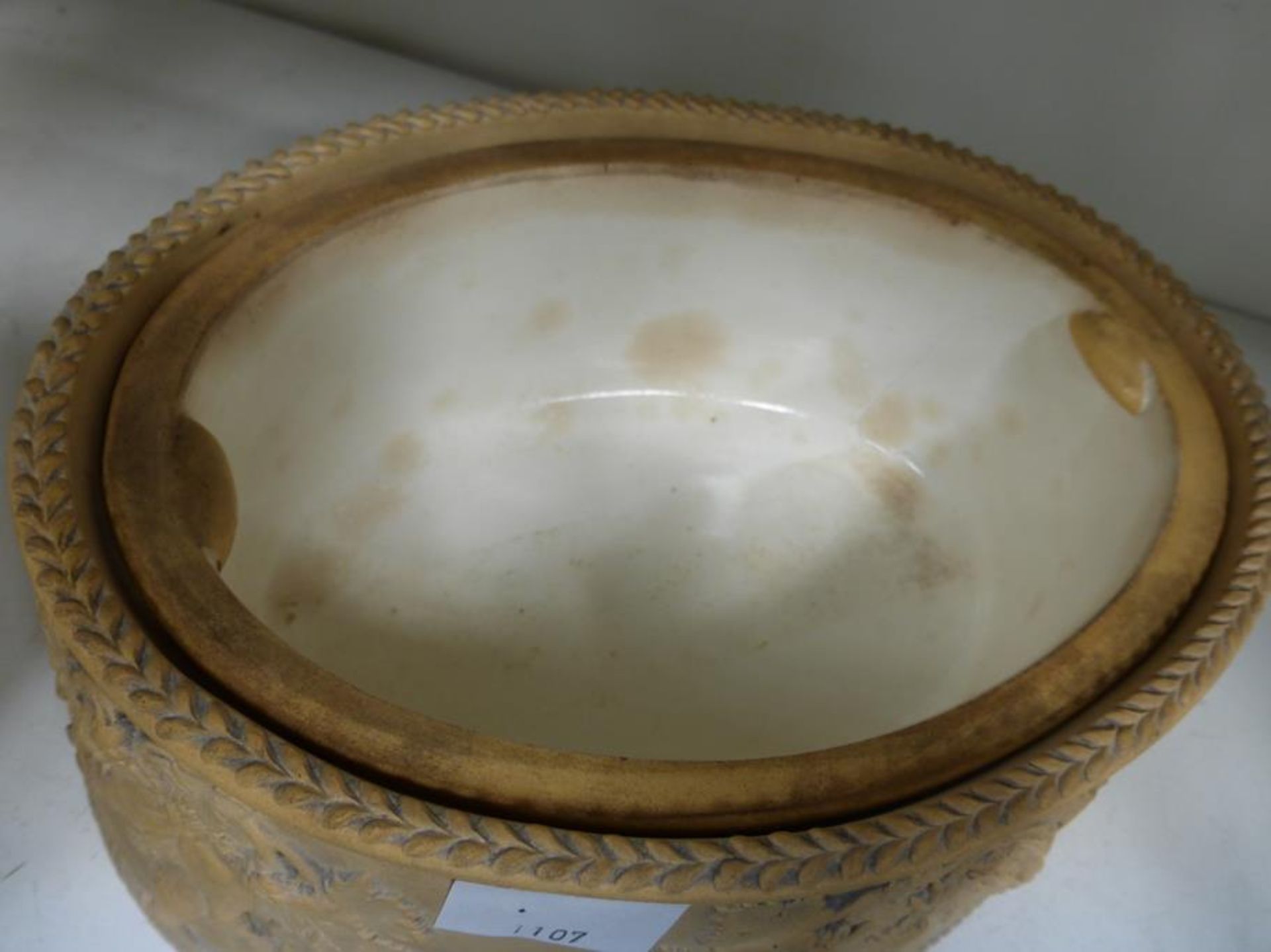 19th Century Wedgwood Game Pie Dish - Image 7 of 7