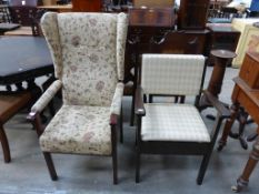 2 x Armchairs with a Dressing Table