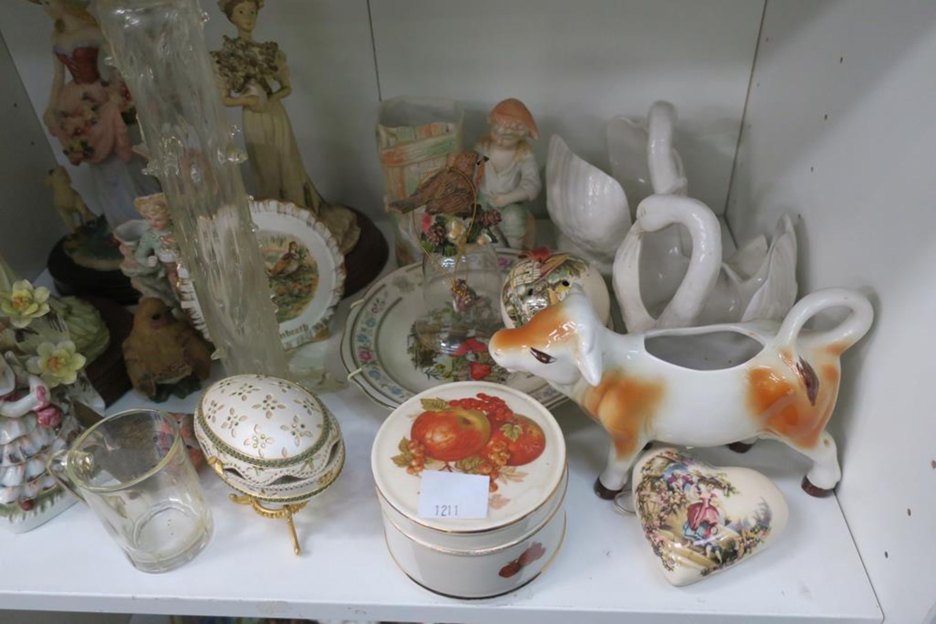 Teapots, Figurines and other Ornaments - Image 10 of 13