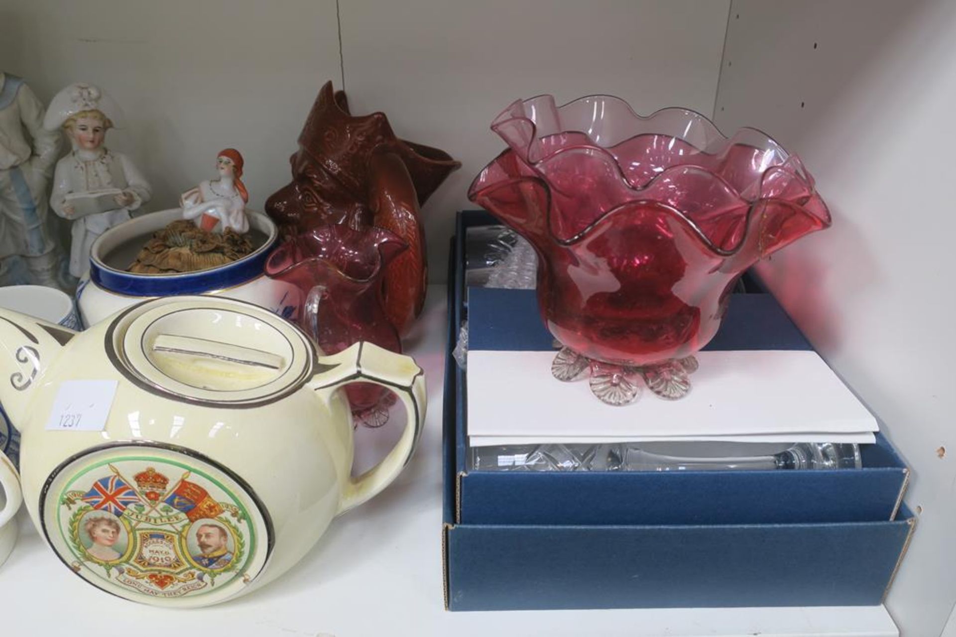 George VI Coronation and Jubilee items, Cranberry - Image 3 of 8