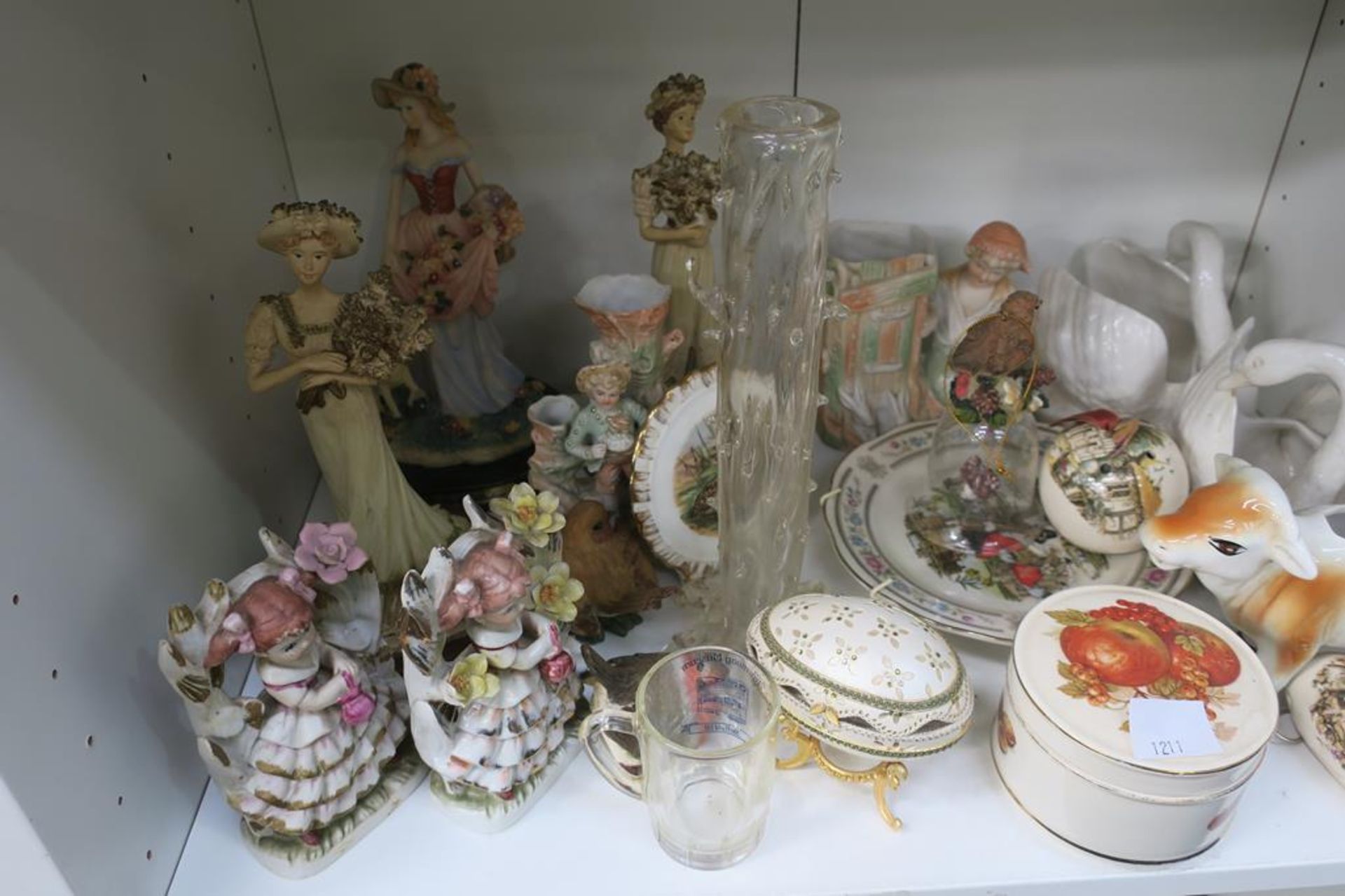 Teapots, Figurines and other Ornaments - Image 9 of 13