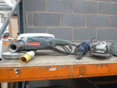 4 x Power Tools and a Selection of Cut of Blades