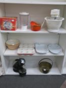 Various Items of Kitchenware