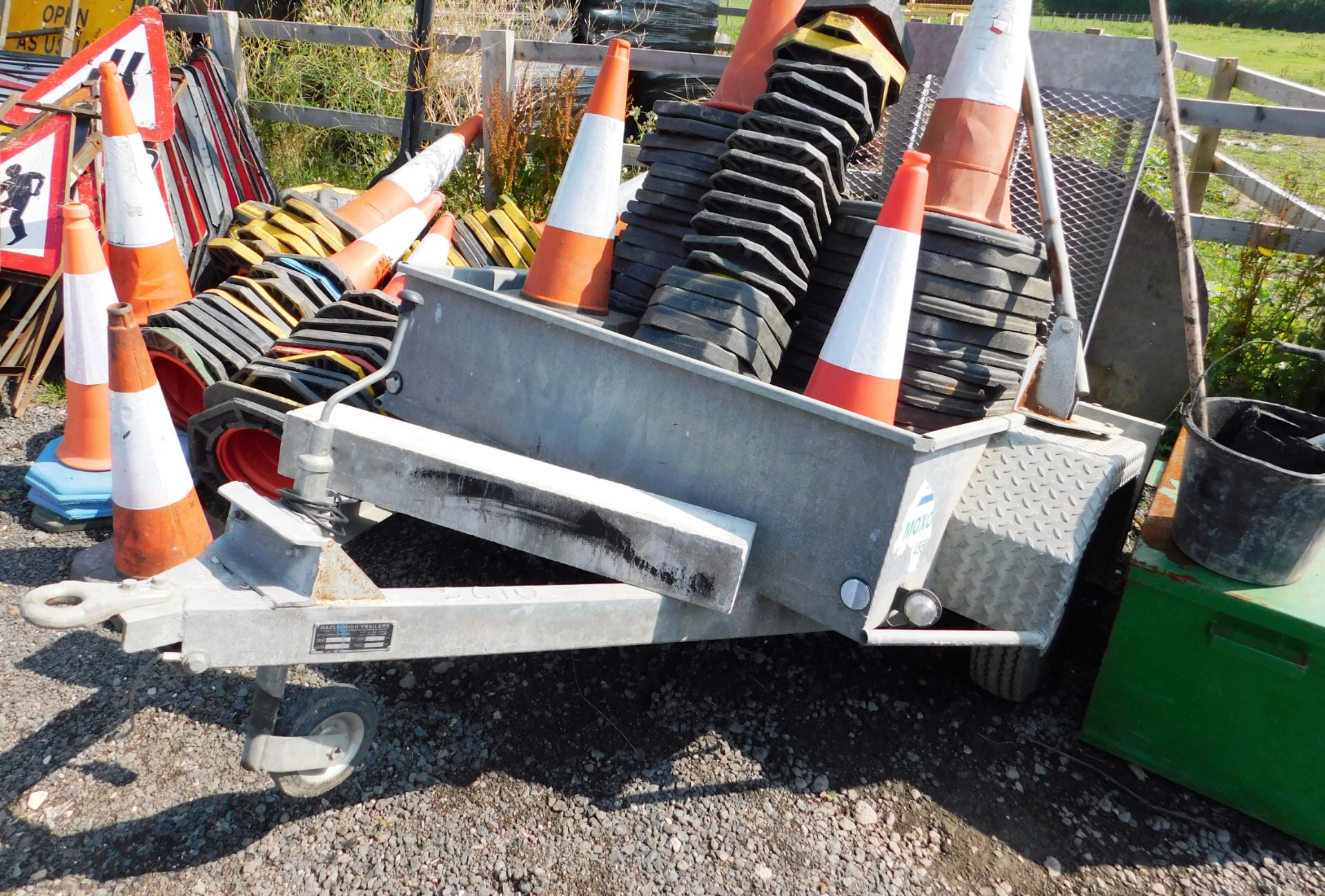 Traffic Light Trailer, single axle 750kgs, serial number 5610 and steel tool box (cones excluded)