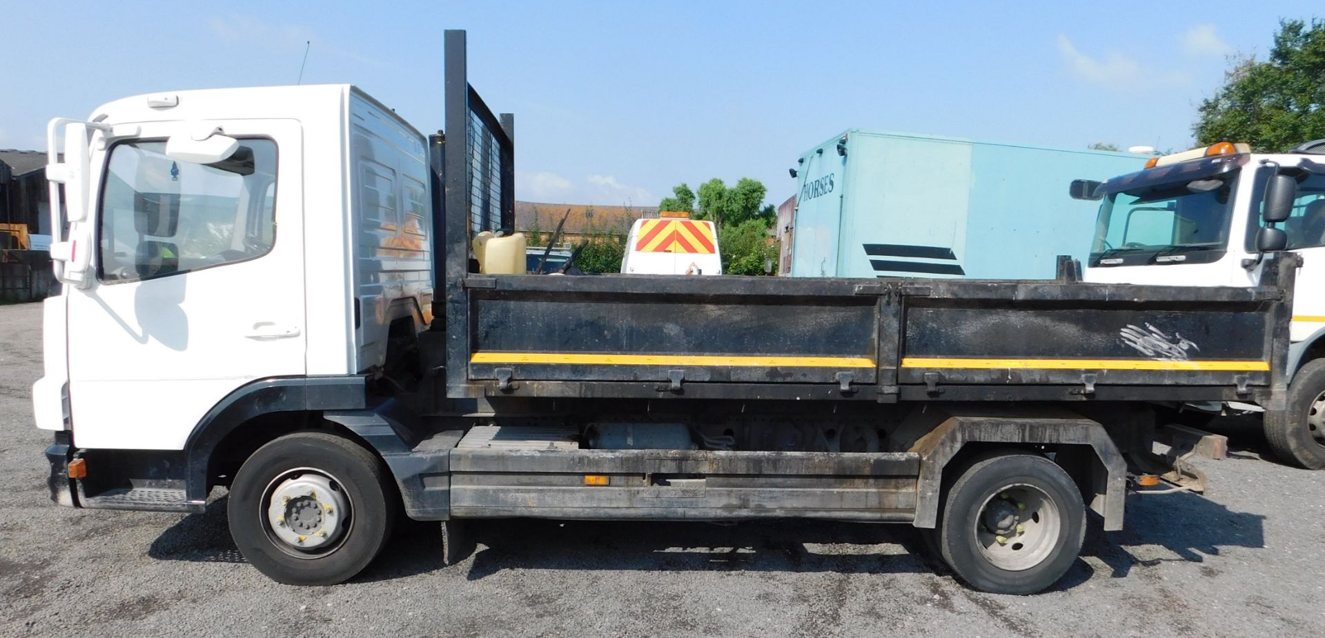 Mercedes 1018 10T Tipper Wagon, registration YJ56 YNY, first registered 1 December 2006, odometer - Image 3 of 9