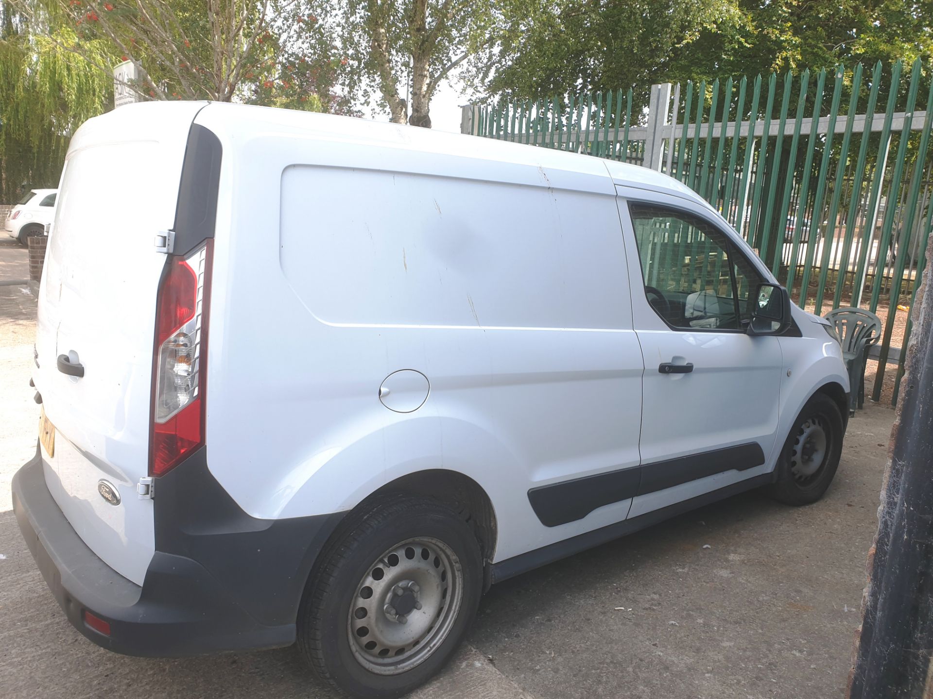 Ford Transit Connect 200 L1 1.6 TDCi Van, registration EO65 FHY, first registered 30 September 2015, - Image 3 of 7