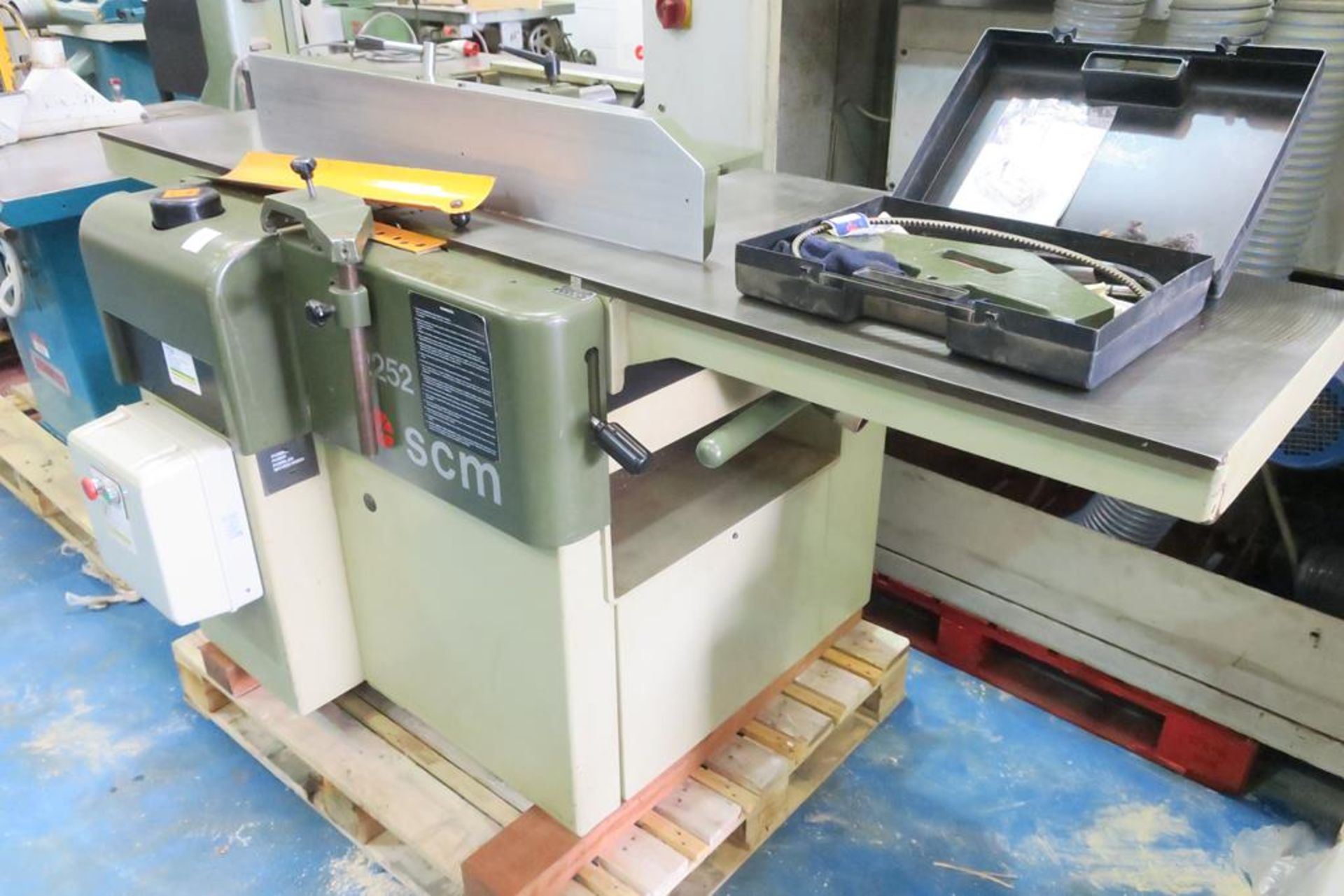 SCM 2252 Heavy Duty Planer. - Image 2 of 11