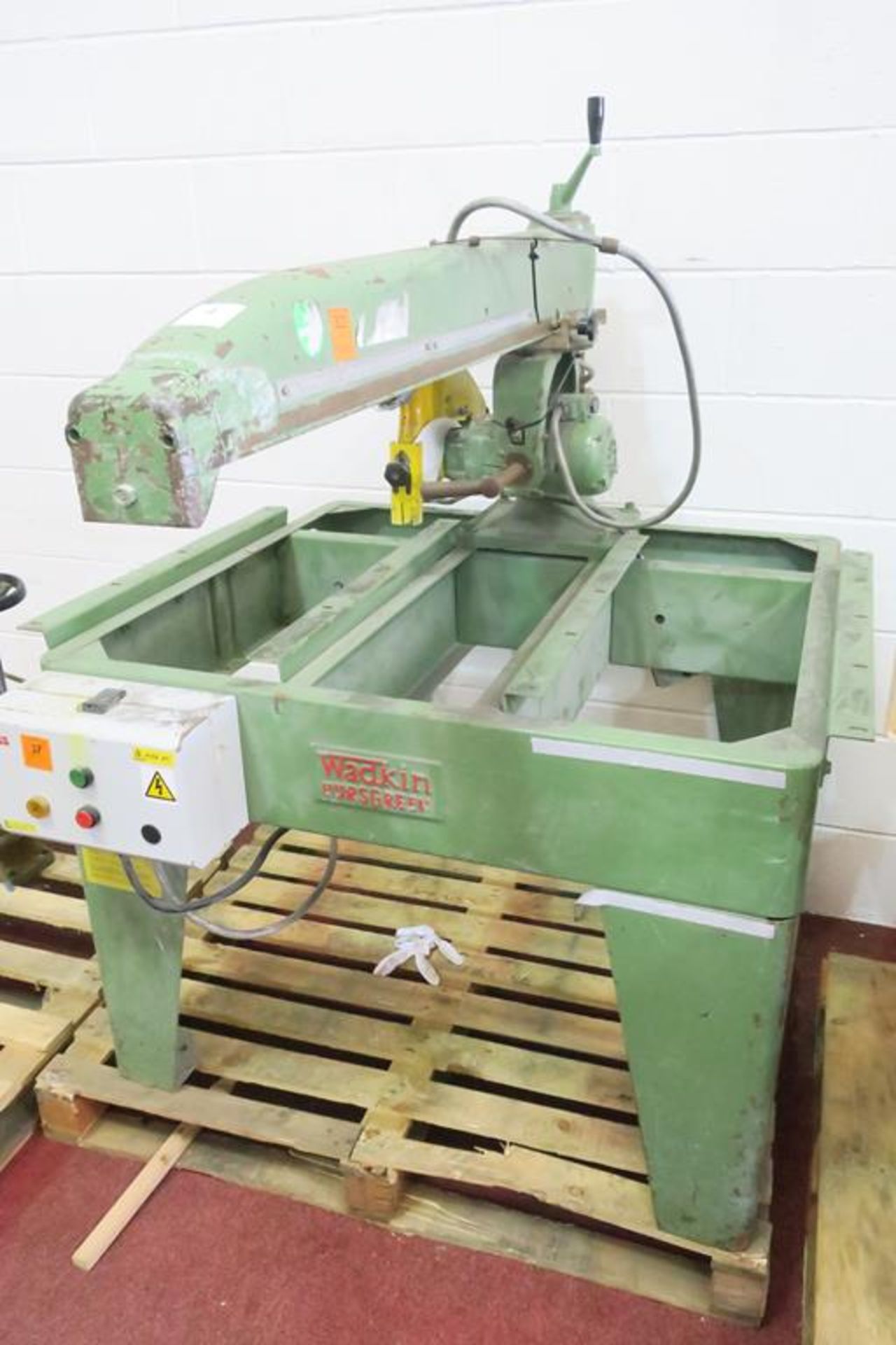 Wadkin Bursgreen 12 BRA Radial Arm Crosscut Saw 3P - Image 3 of 7