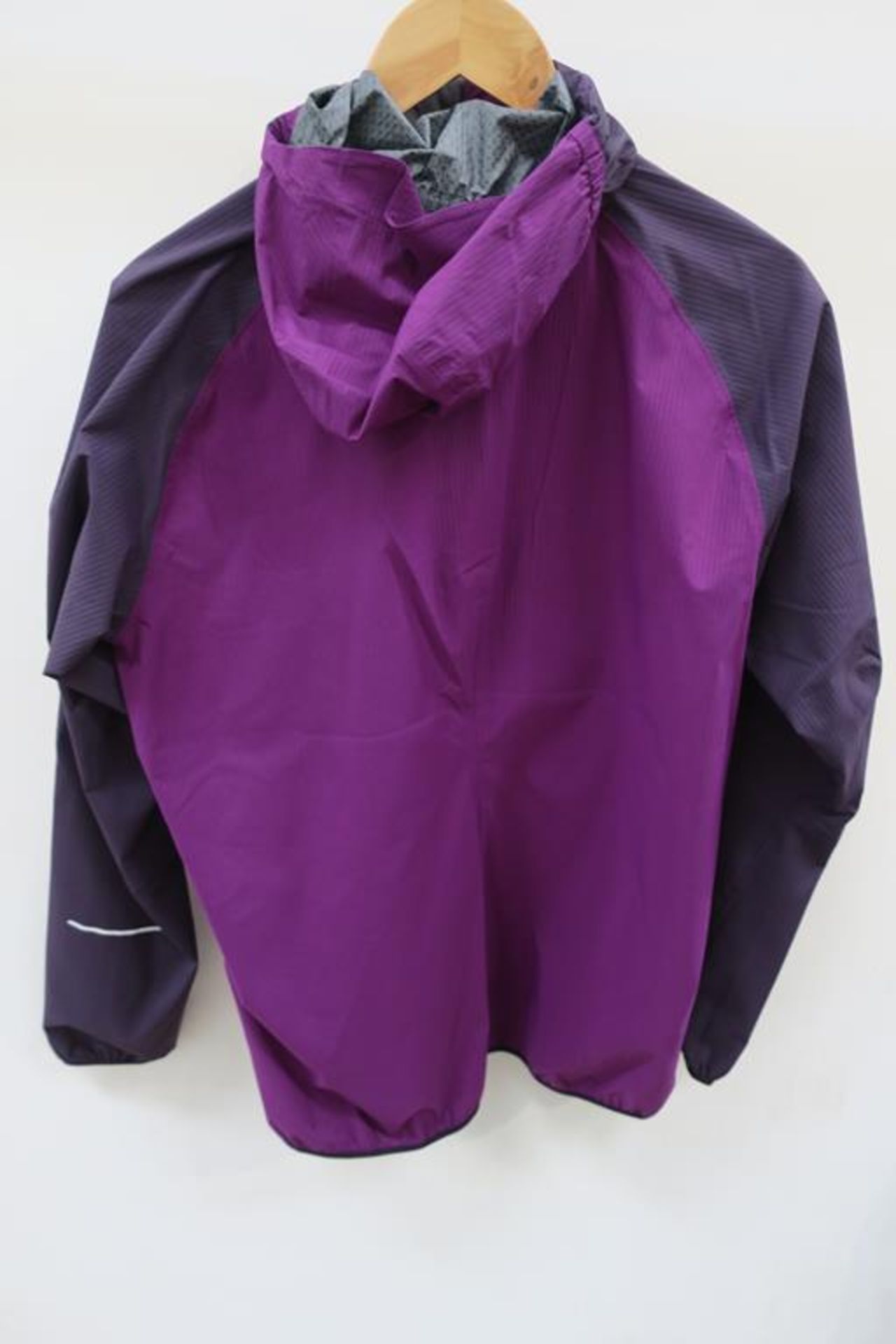 Haglӧfs L.I.M Proof Multi Womens Jacket in Lilac/Acai Berry size Large - Bild 2 aus 3