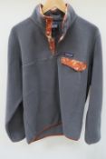 Patagonia LW Synch Snap-T P/O Mens Pullover in Forge Gray size Medium