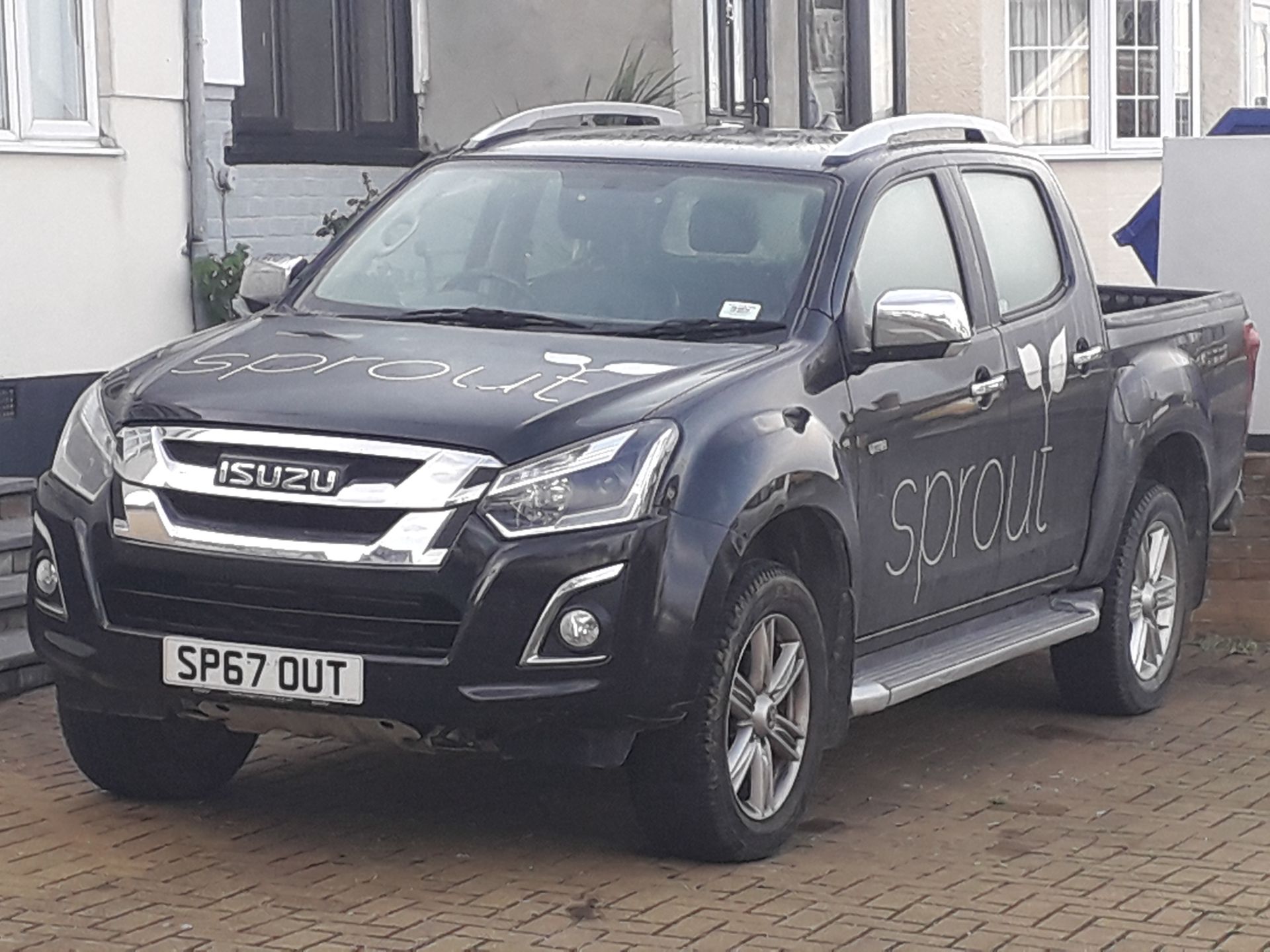 Isuzu D-Max diesel 1.9 Utah Double Cab 4x4 Auto, registration SP67 OUT, first registered 31 October